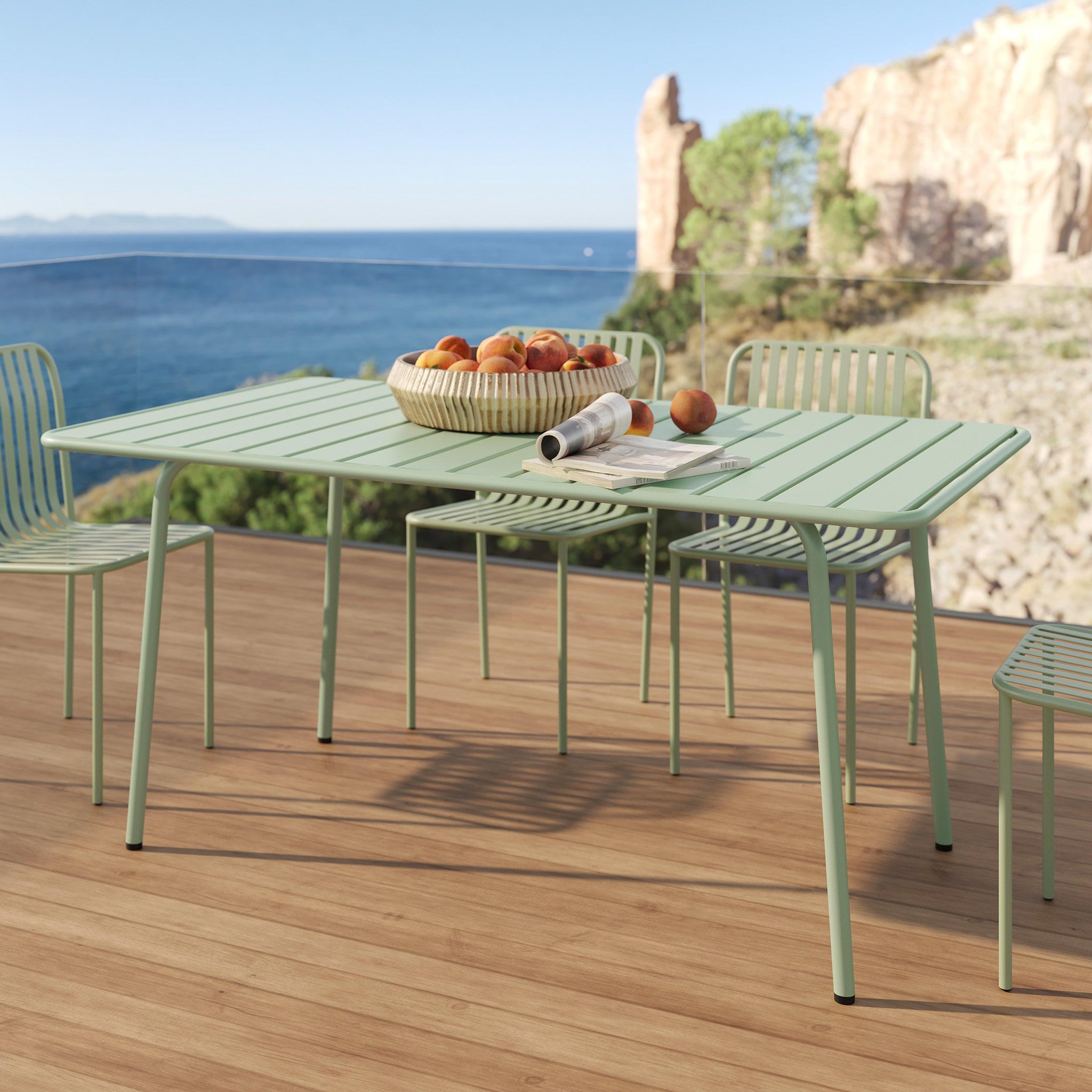 Voir la diapositive 6 : MAISON PAVANE Table et chaises de jardin 6 personnes en métal vert-yumi