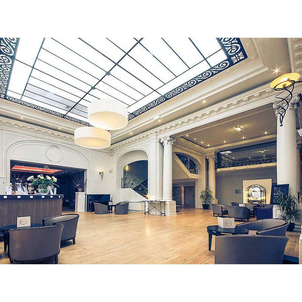 Smartbox 4 jours en duo dans un établissement 4* - Coffret Cadeau Séjour