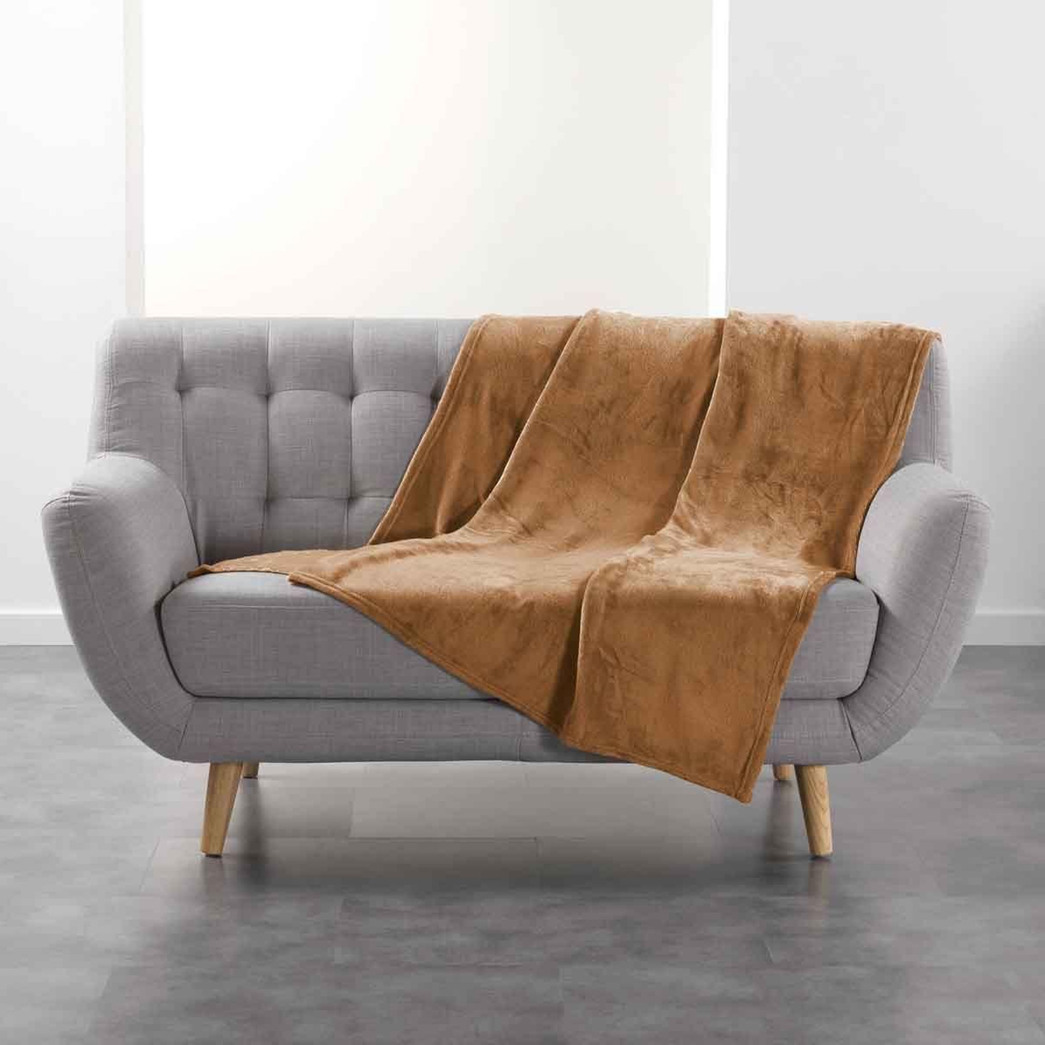 Douceur d'Intérieur Plaid uni en flanelle  flanou  125x150cm camel