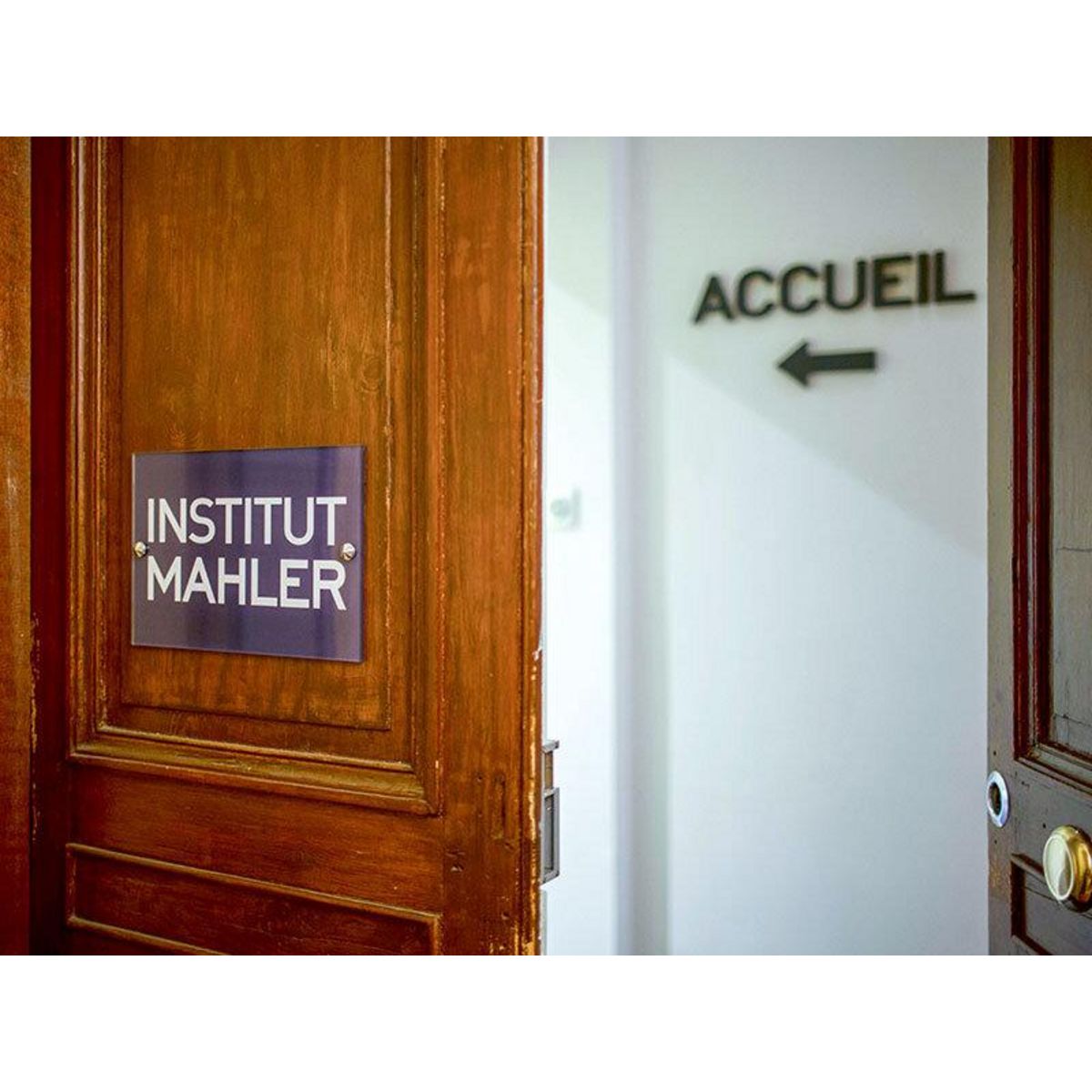 Smartbox Soin nourrissant du visage d'1h15 avec examen de peau en institut à Bordeaux - Coffret Cadeau Bien-être