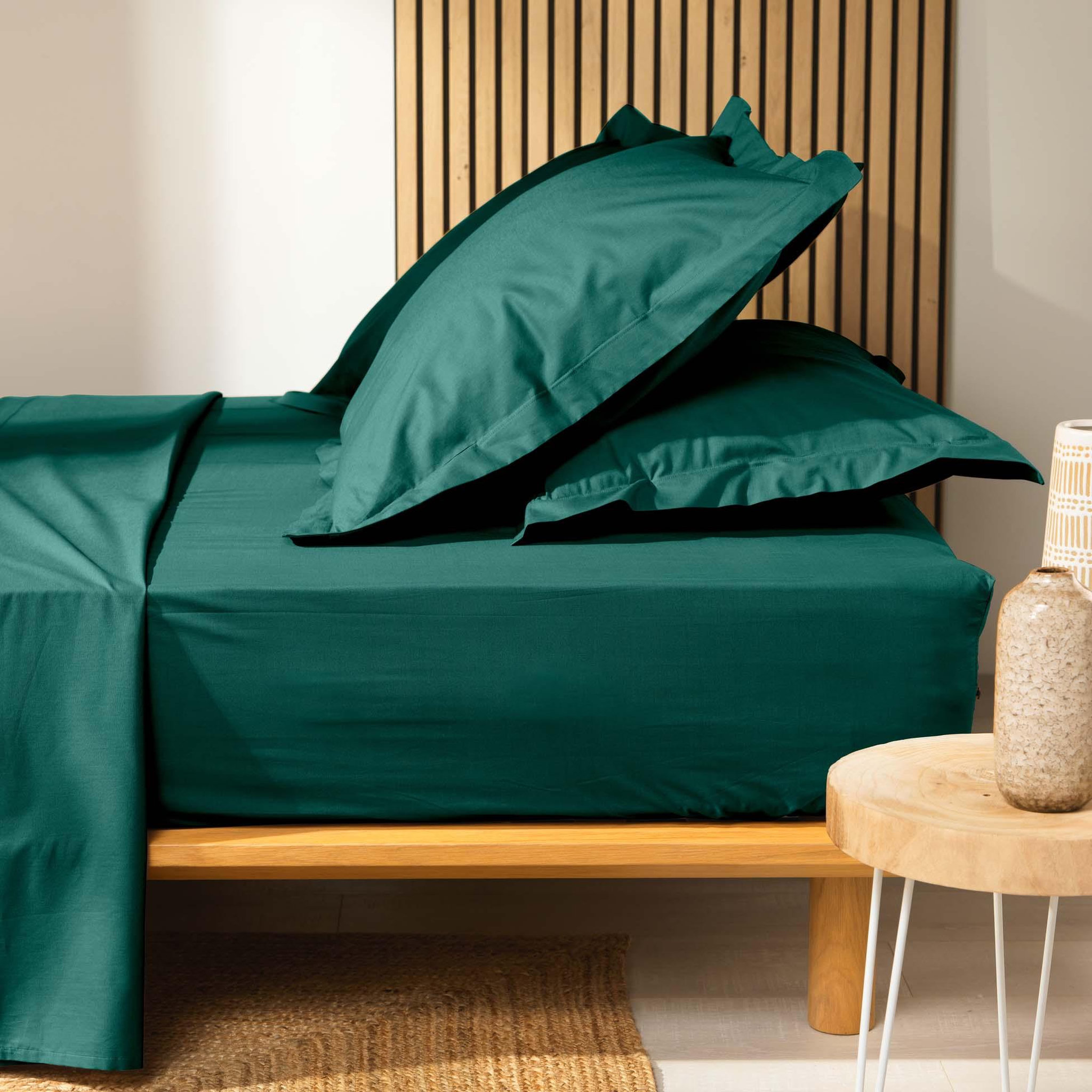 Voir la diapositive 2 : Eden Drap housse bioline emeraude design et moderne