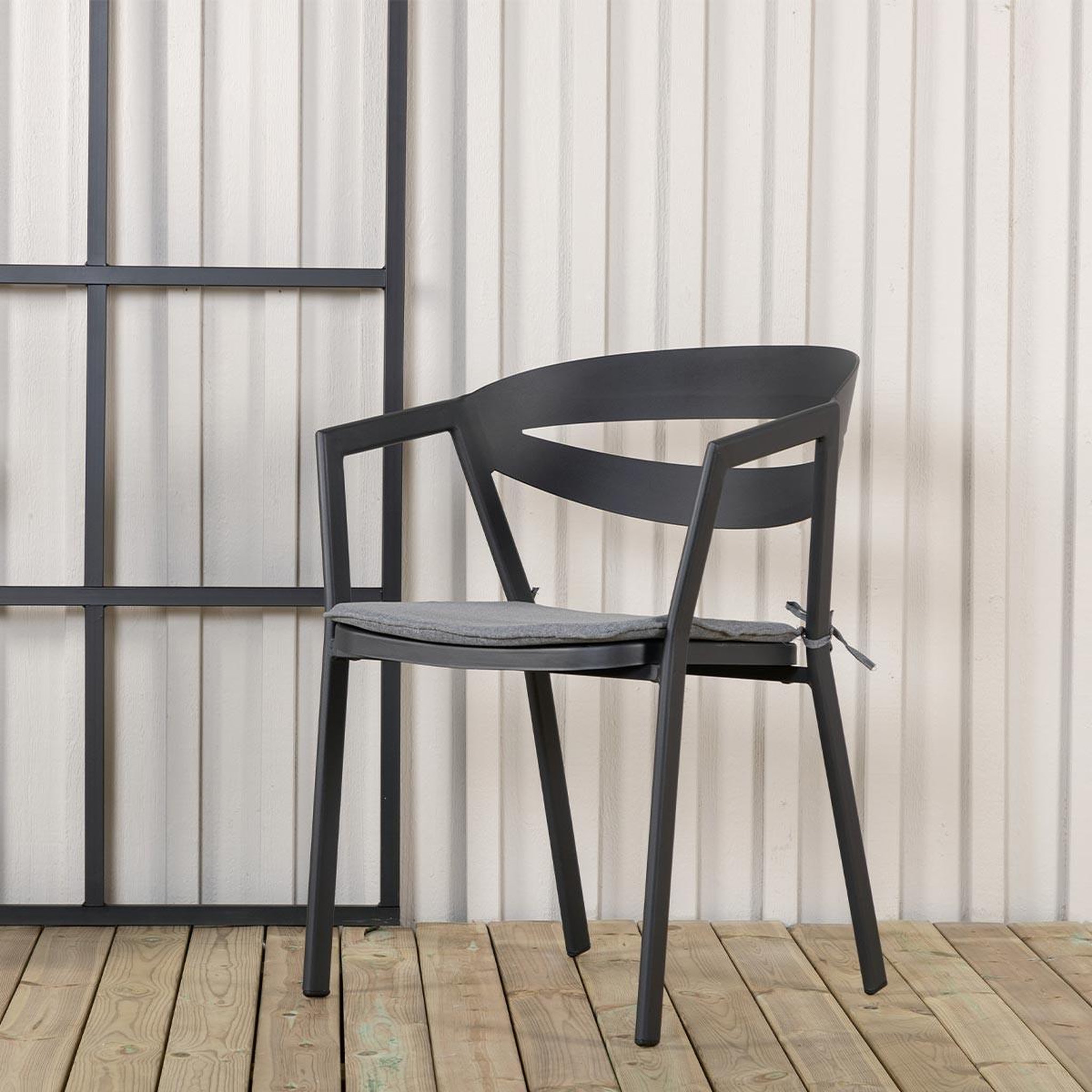 Voir la diapositive 6 : Paris Prix Chaise de jardin design  split  76cm noir