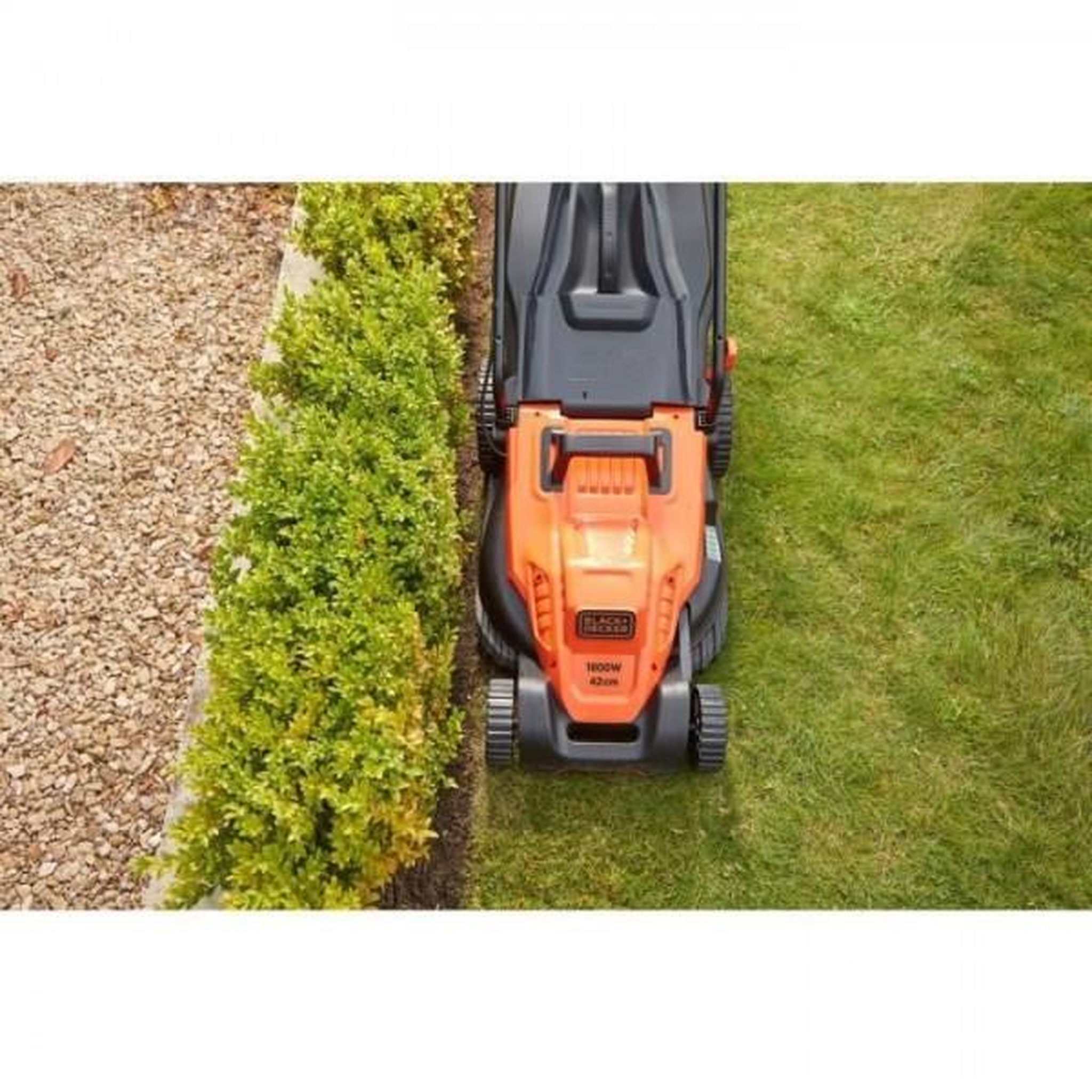 Voir la diapositive 5 : Black et Decker Tondeuse a Gazon BLACK+DECKER   a Gazon Electrique Filaire 1800W BEMW481BH-QS 6 Hauteurs Réglables 20, 30, 40, 50, 60 et 70 mm