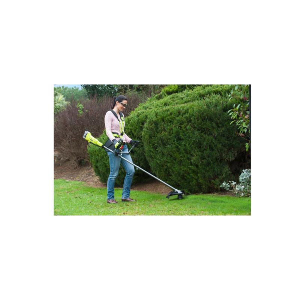 Ryobi Débroussailleuse RYOBI - RBC18X20B4F - 18V One+ LithiumPlus - 1 batterie 4.0Ah - 1 chargeur rapide