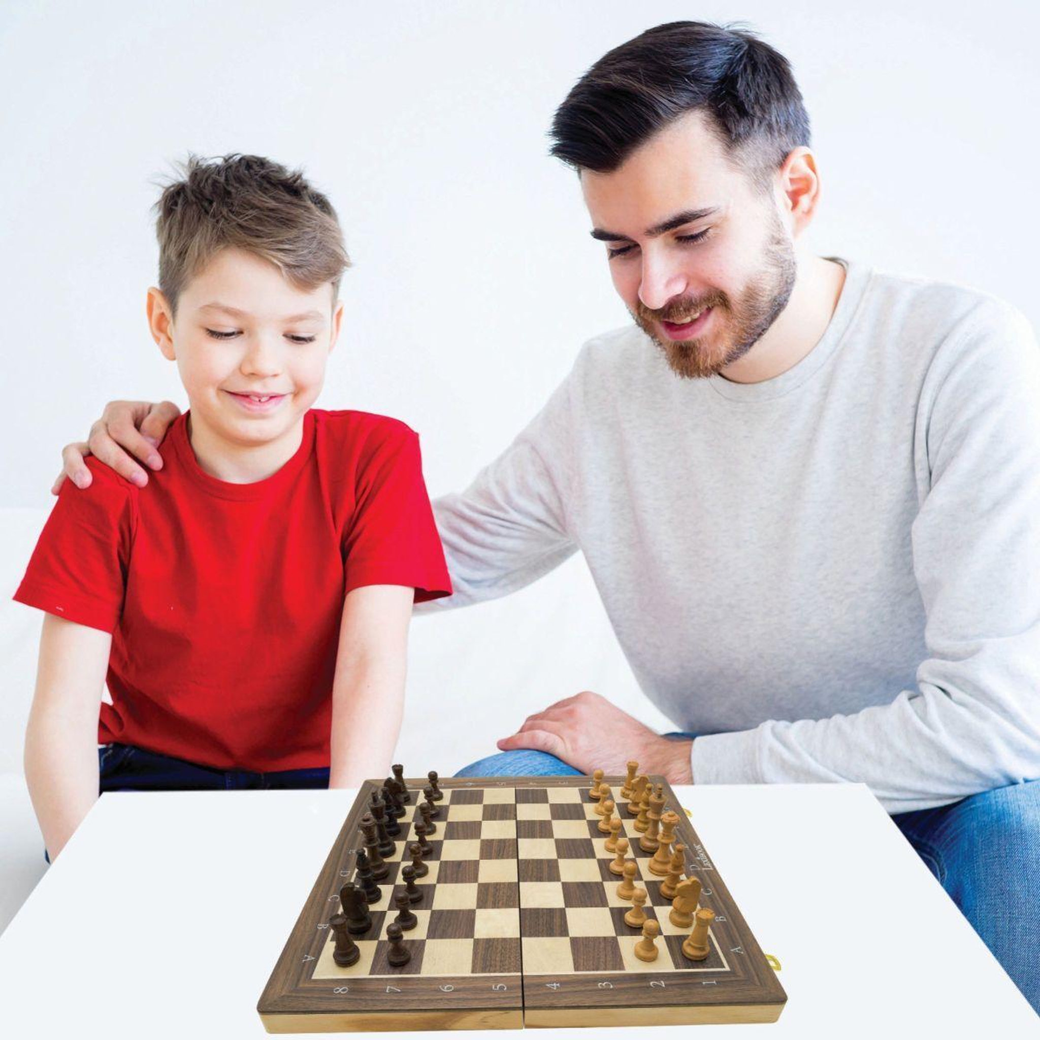 Voir la diapositive 6 : Lexibook Jeu d'échecs magnétique pliable en bois