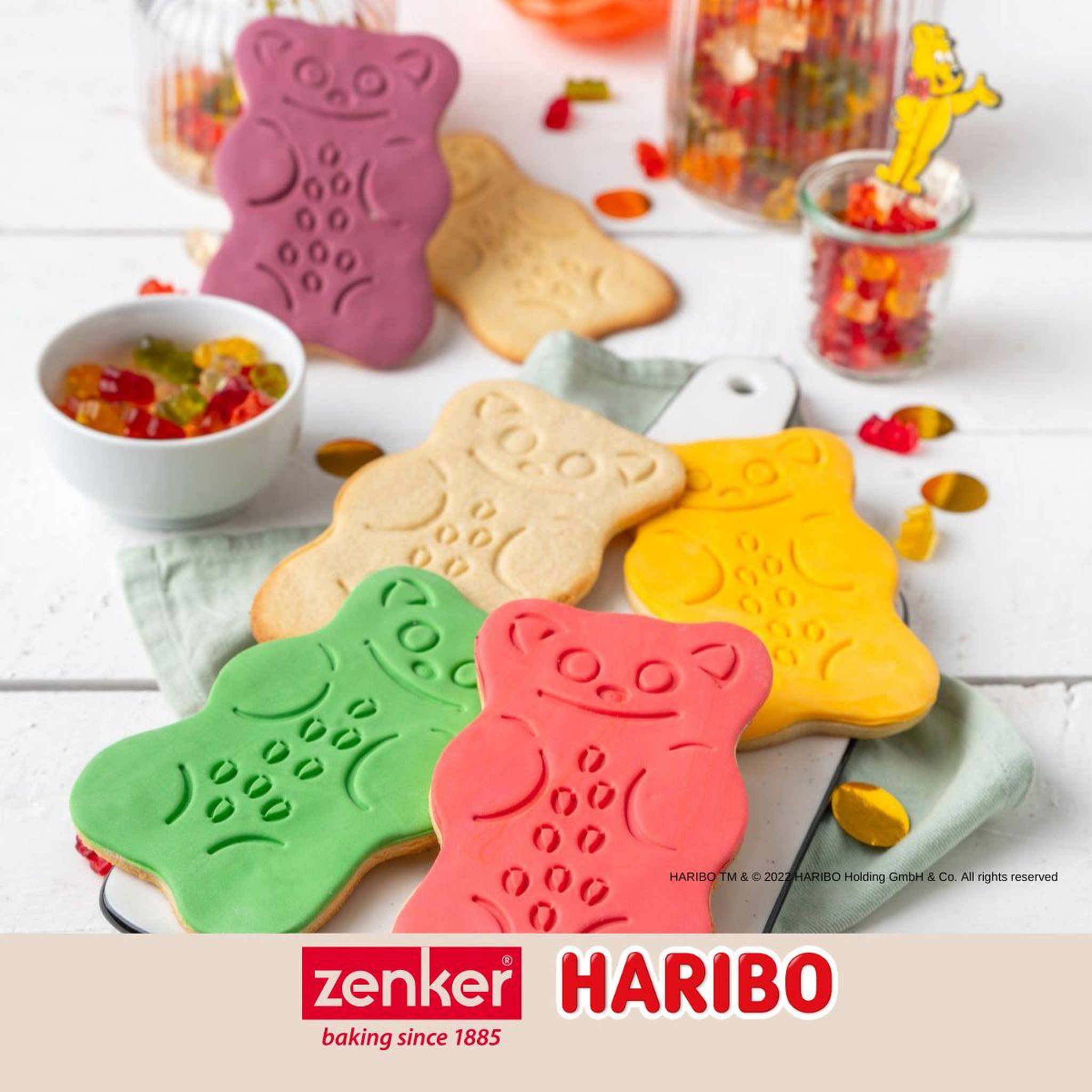 Voir la diapositive 2 : ZENKER Emporte-pièce biscuits 2 en 1 en plastique zenker haribo