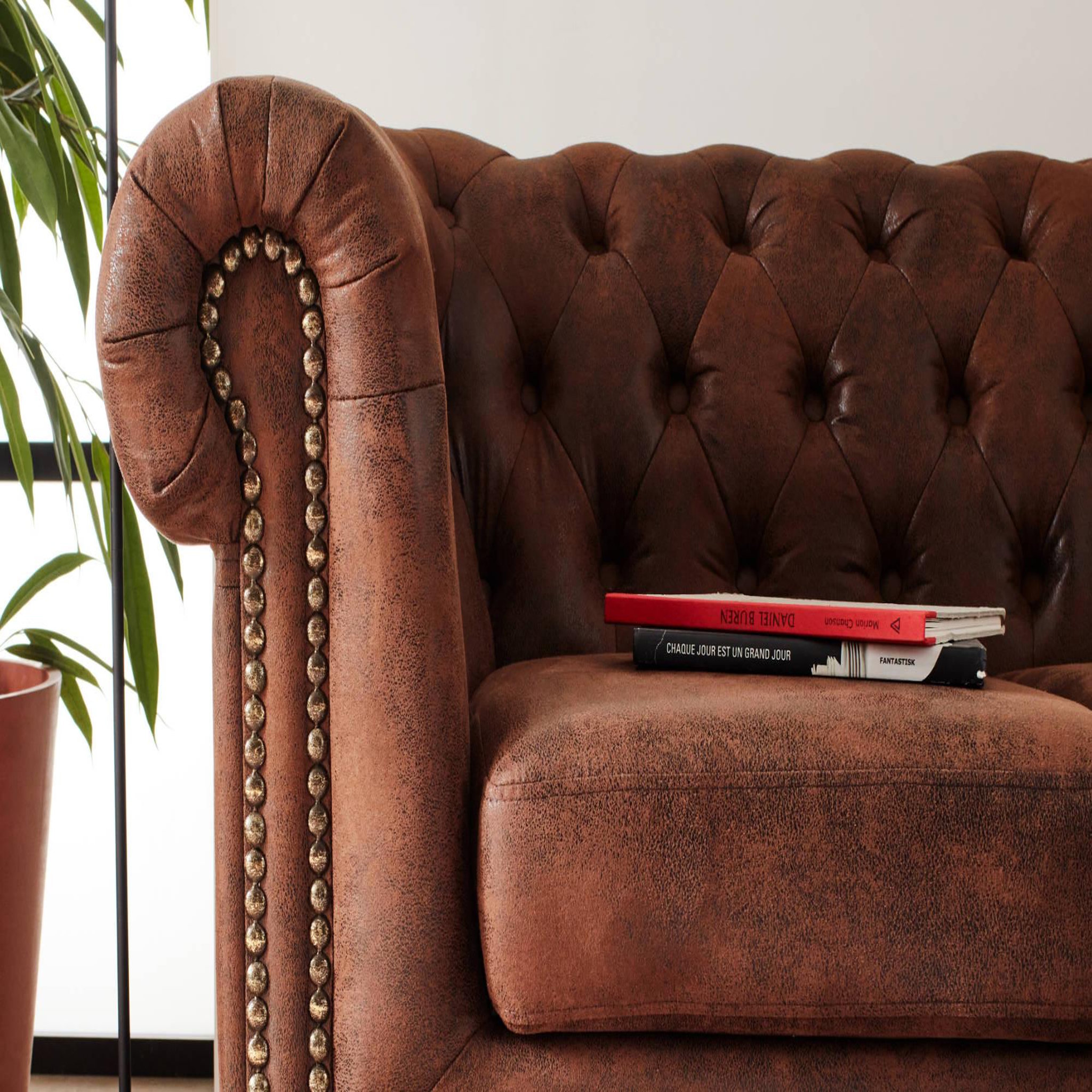 Voir la diapositive 3 : LISA DESIGN Winston - canapé d'angle chesterfield - 4 places - style industriel - droit