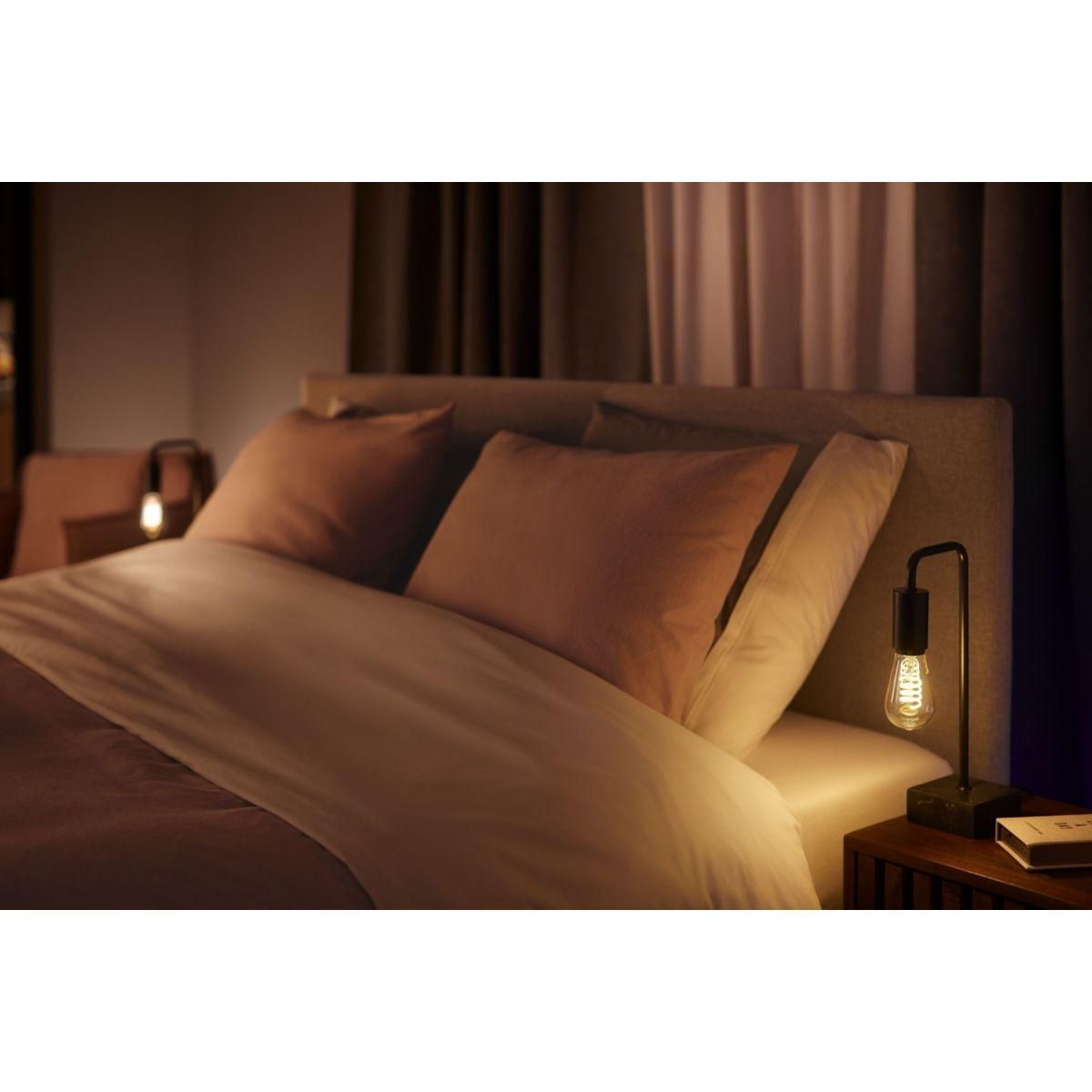 Philips Ampoule LED connectée HUE White Ambiance E27 7W Filament
