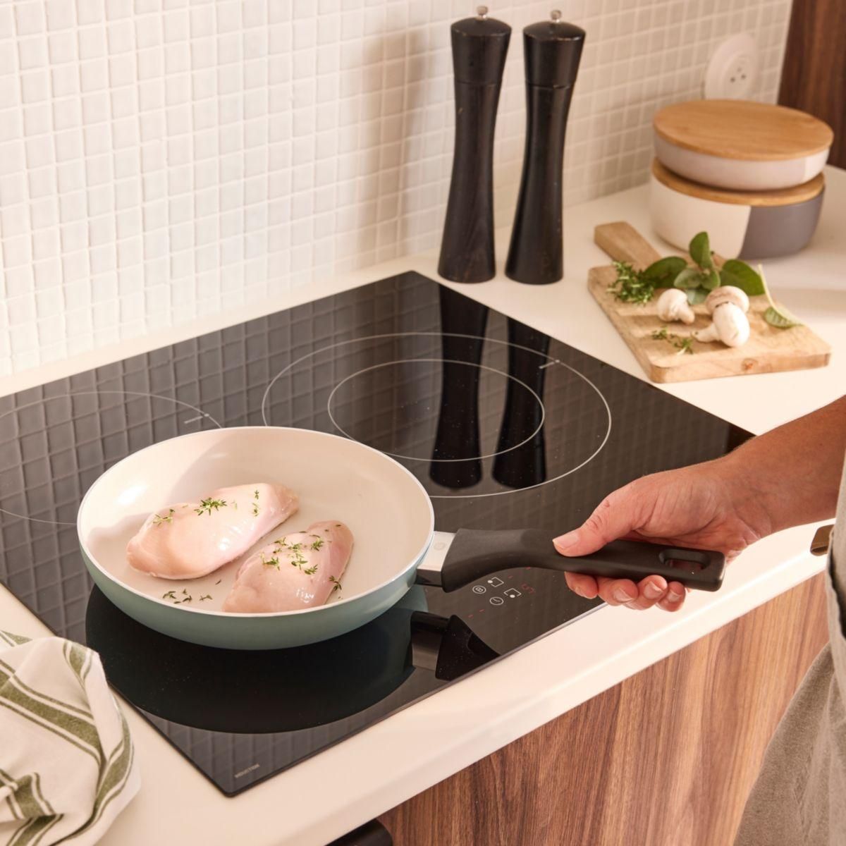 ESSENTIEL B Poêle Céramique 24cm vert