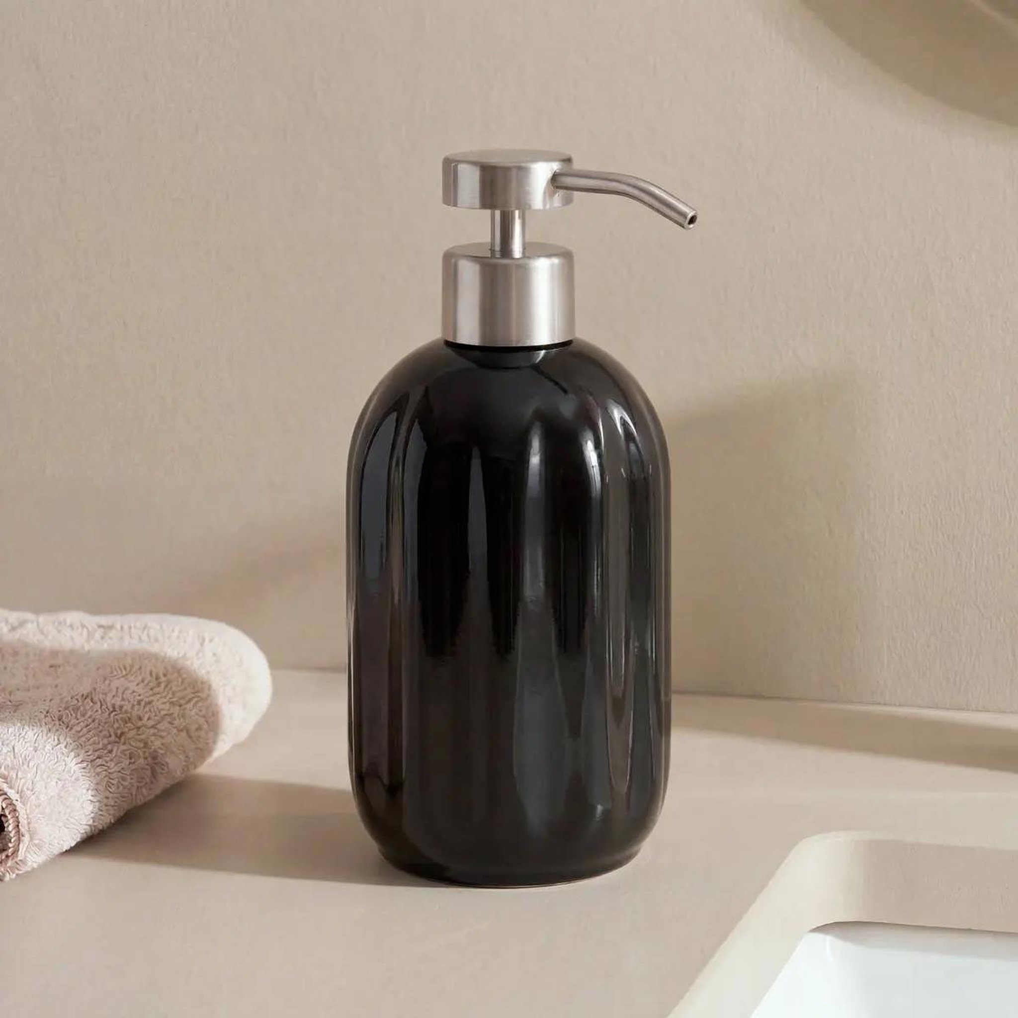 Voir la diapositive 2 : FIVE Distributeur de savon en grès  suny colorama  450ml noir