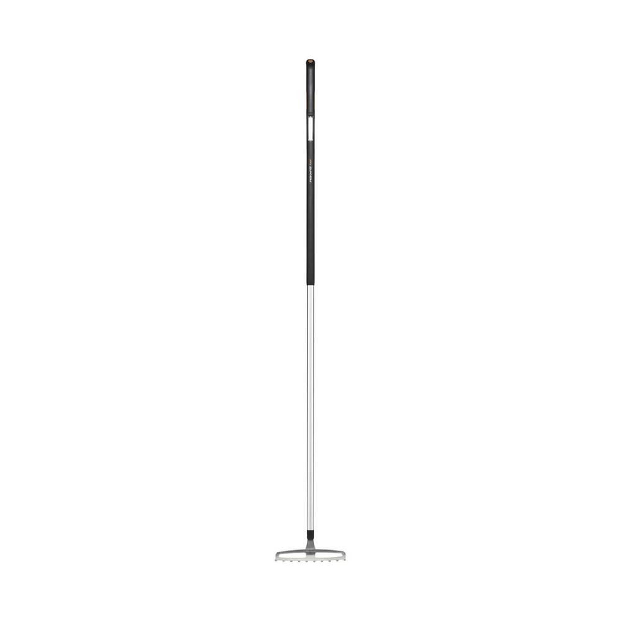 Fiskars Rateau à massifs et rosiers Xact  - 10 dents manche alu - tête en acier