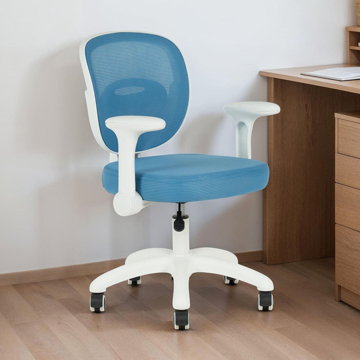 IDIMEX Chaise de bureau enfant AMELIA réglable en tissu mesh
