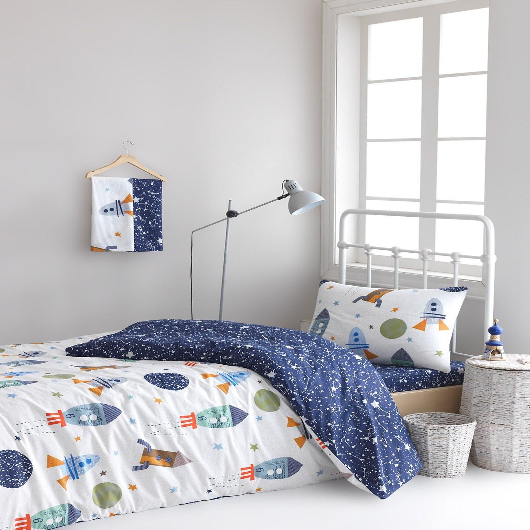 Home collection Parure de lit enfant avec taie(s) en coton polyester Spacex. Coloris disponibles : Multicolore