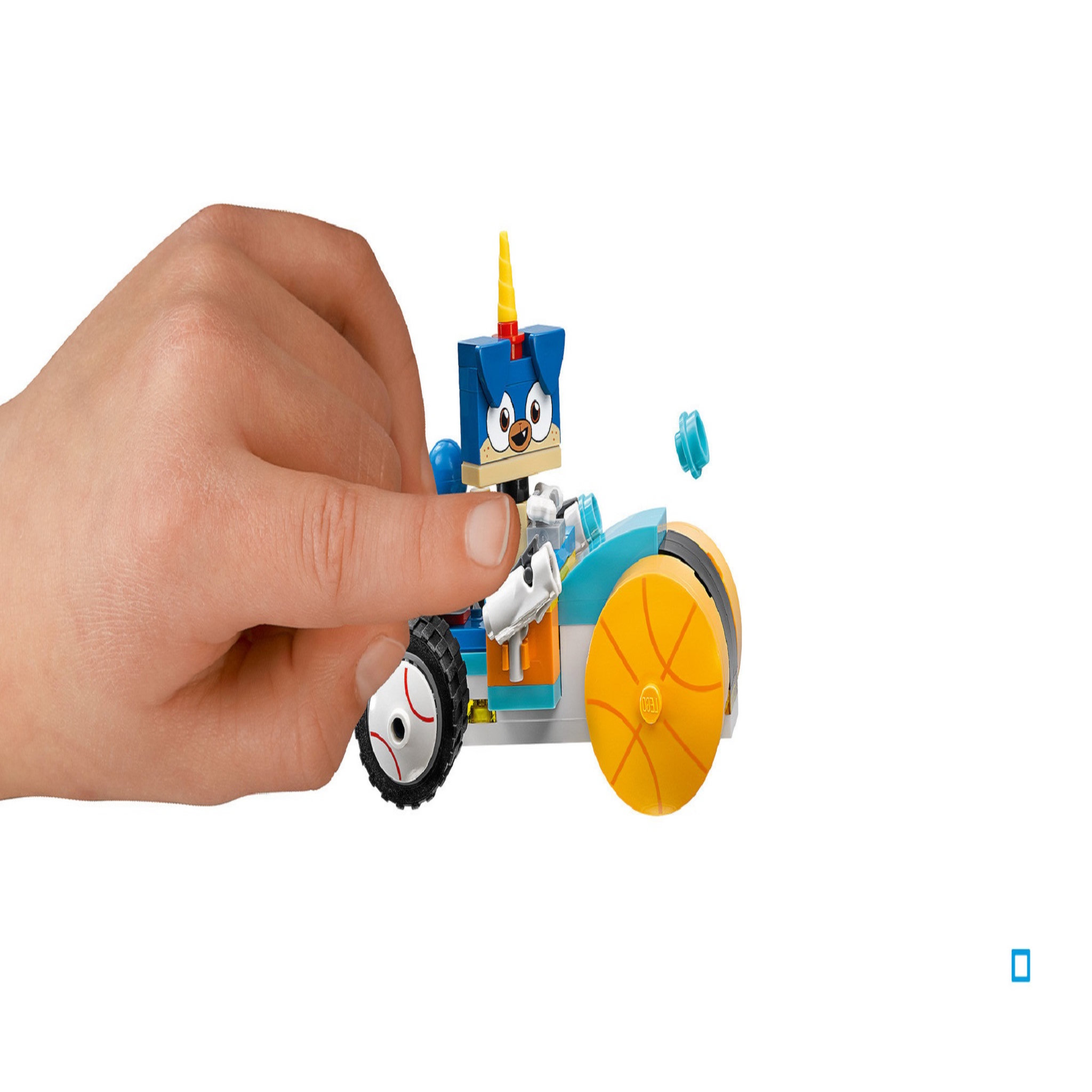 Voir la diapositive 3 : LEGO Unikitty! 41452 - Le tricycle de Prince Puppycorn 