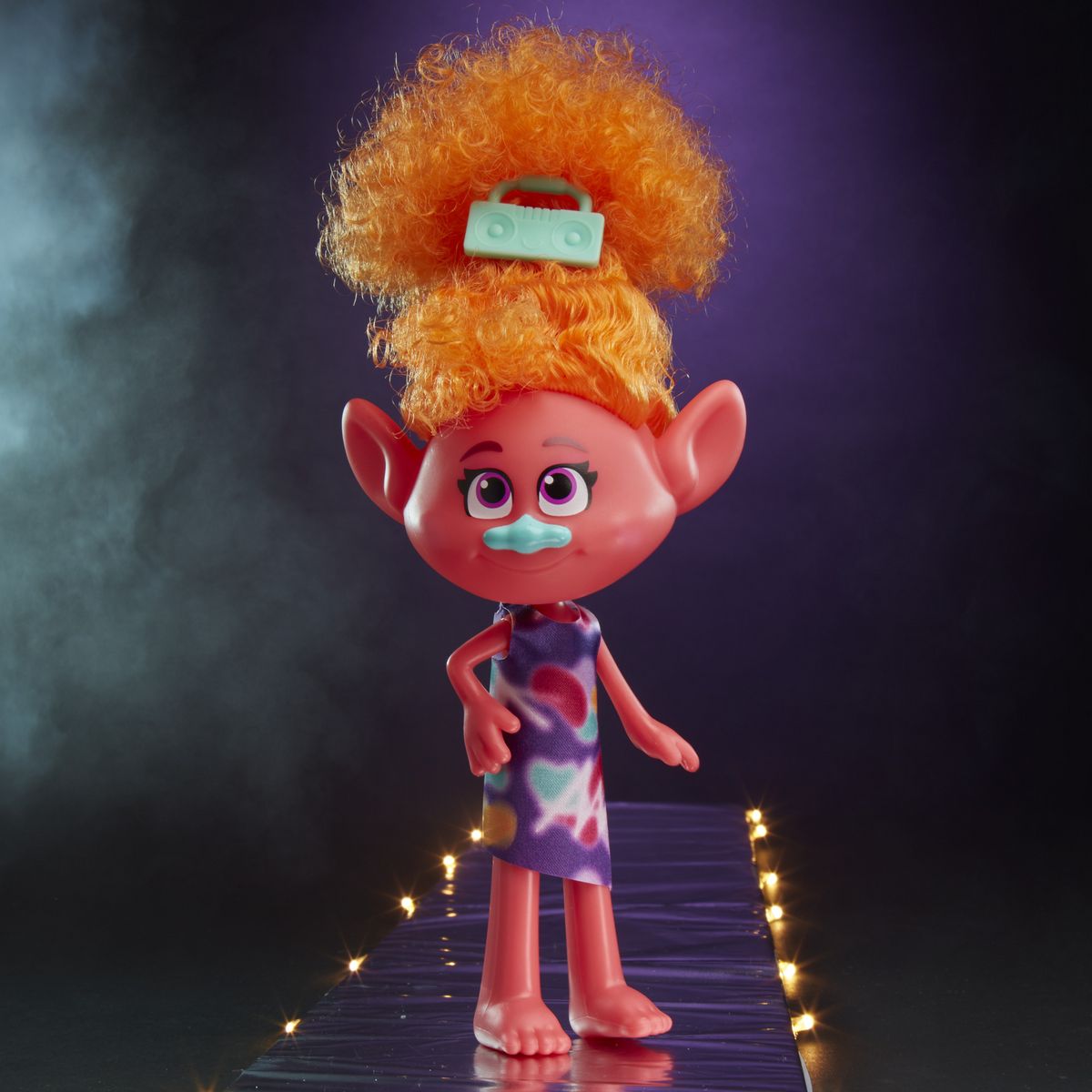 HASBRO Poupée Les Trolls 2 Tournée Mondiale de DreamWorks - DJ Suki Mode