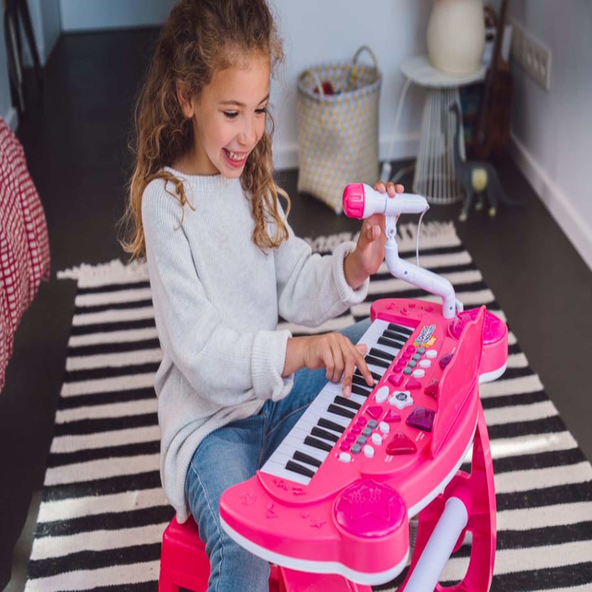 Voir la diapositive 3 : One Two Fun Clavier + tabouret + micro rose