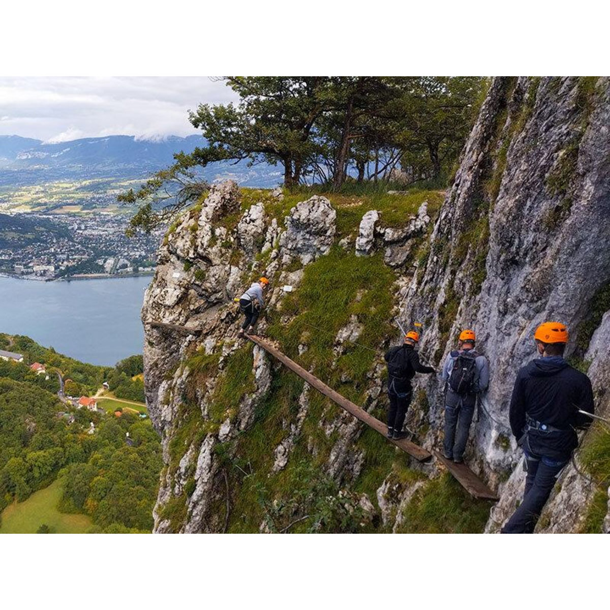 Smartbox Parcours via ferrata de la Dent du Chat près d'Annecy pour 2 débutants - Coffret Cadeau Sport & Aventure