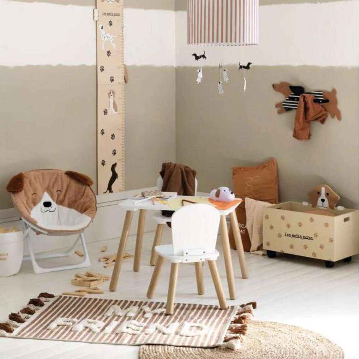 Atmosphera Kids Coffre à Roulettes Enfant  Chien  48cm Beige