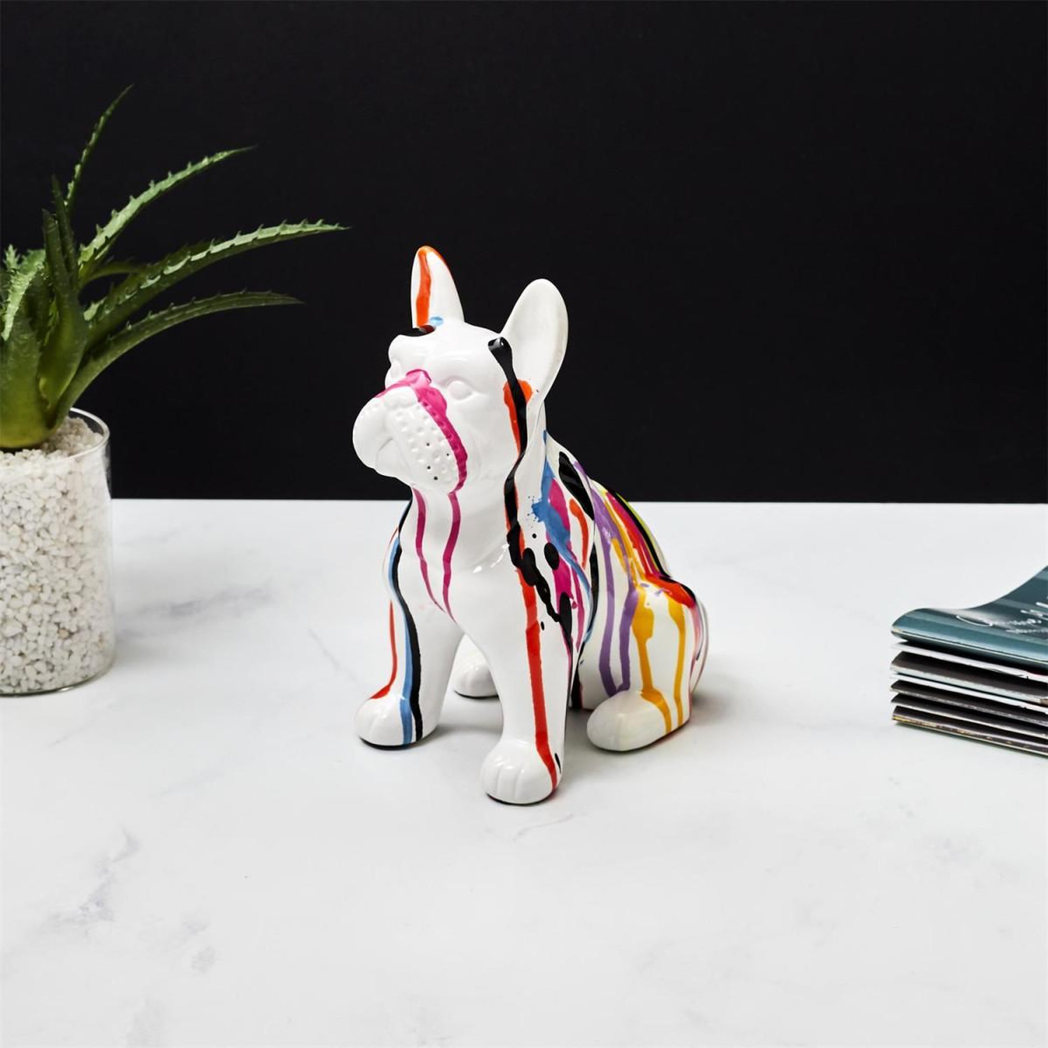 Voir la diapositive 4 : The Home Deco Factory Statuette déco  bulldog coulures  20cm multicolore