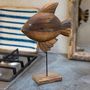 Voir la diapositive 3 : Paris Prix Statuette Poisson sur Pied en Bois  Antwan  40cm Marron