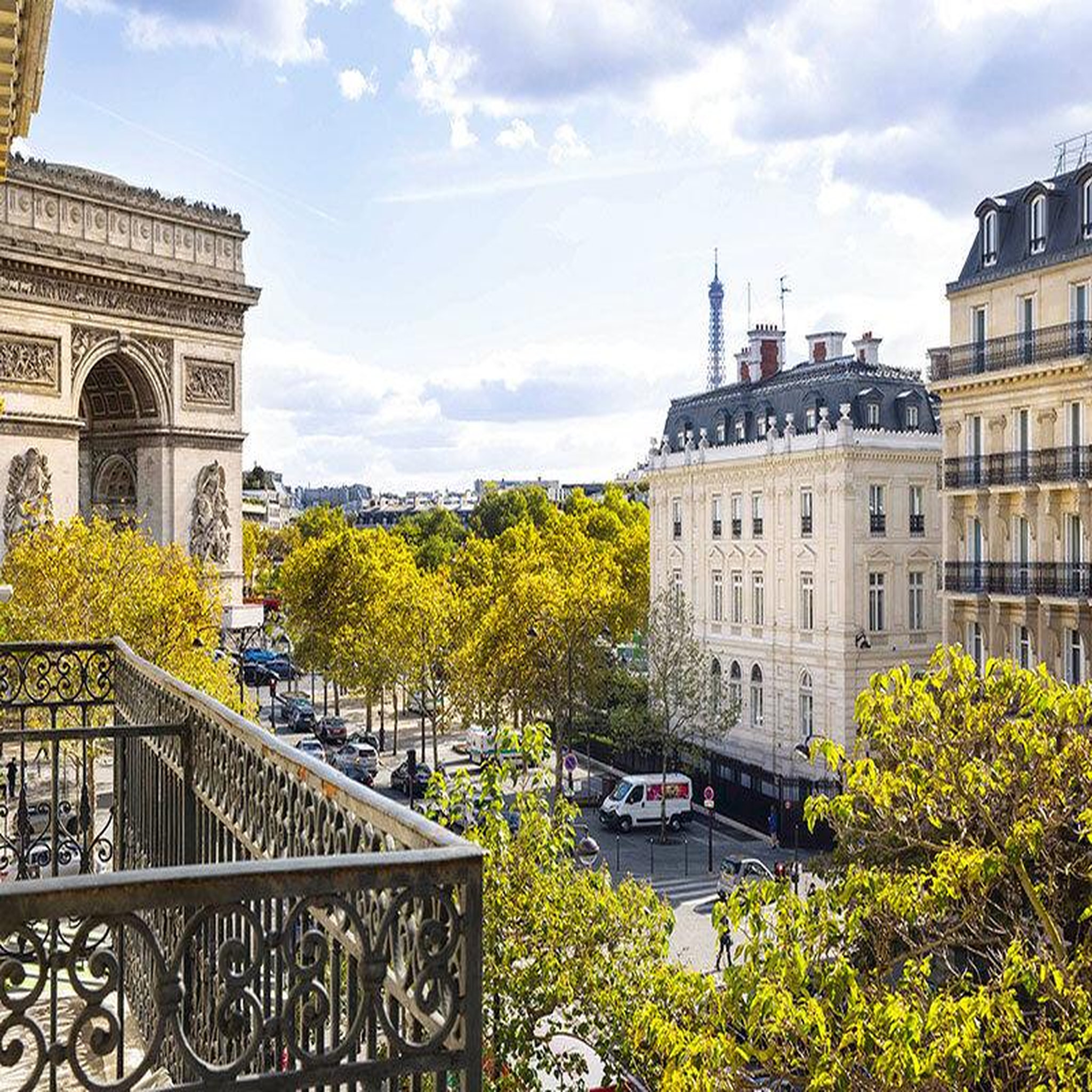 Voir la diapositive 5 : Smartbox 3 jours en hôtel 4* près de l'Arc de triomphe à Paris - Coffret Cadeau Séjour
