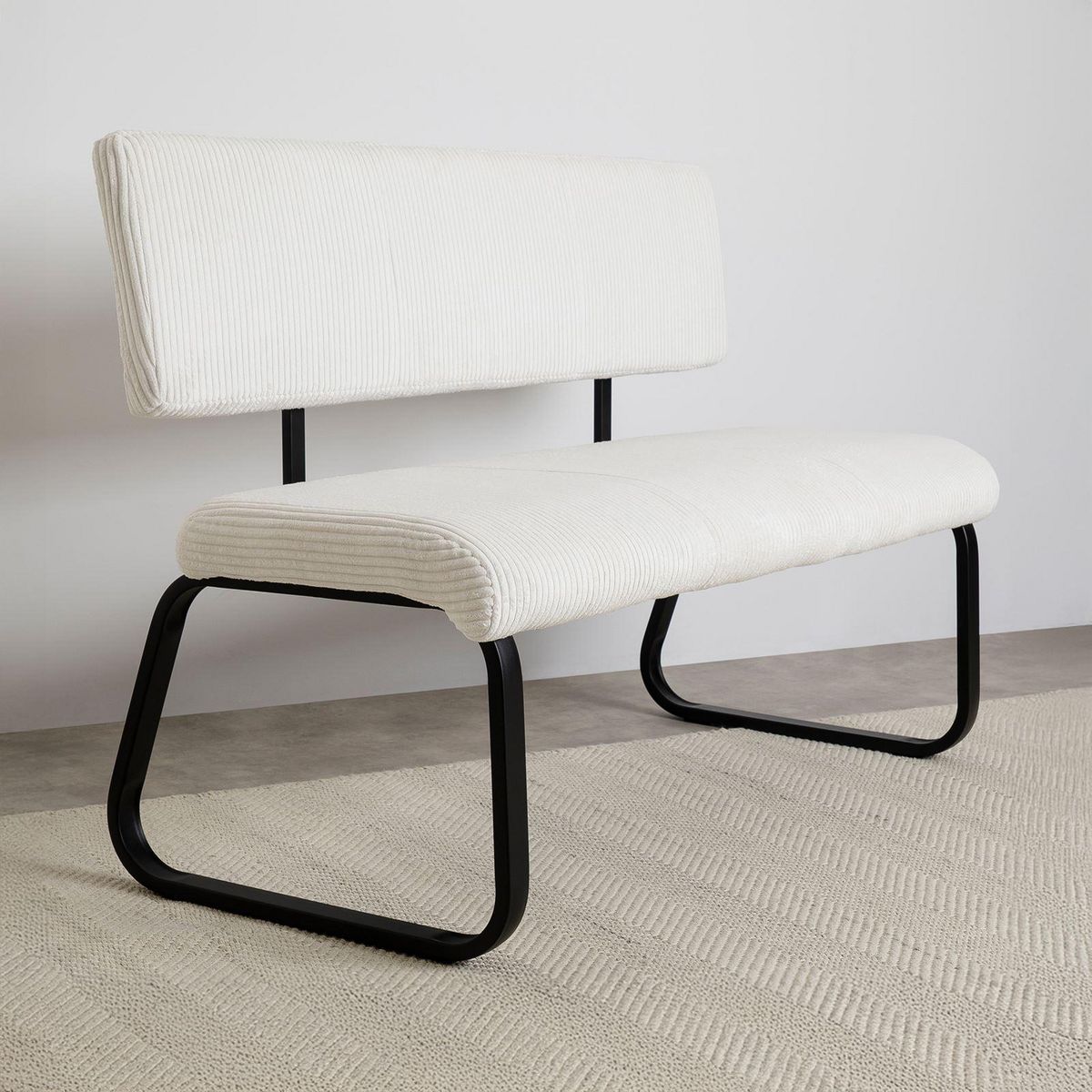 IDIMEX Banc de salle à manger MATESE L 135 cm en velours côtelé