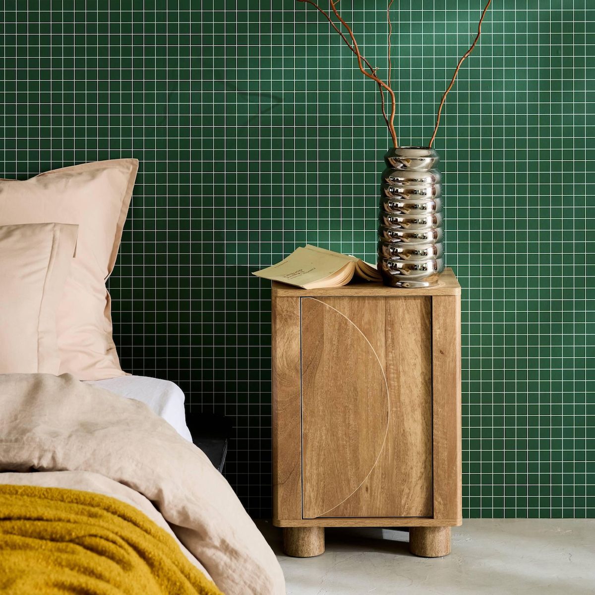 SWEEEK Table de chevet décor bois de manguier 1 porte réversible Pondi