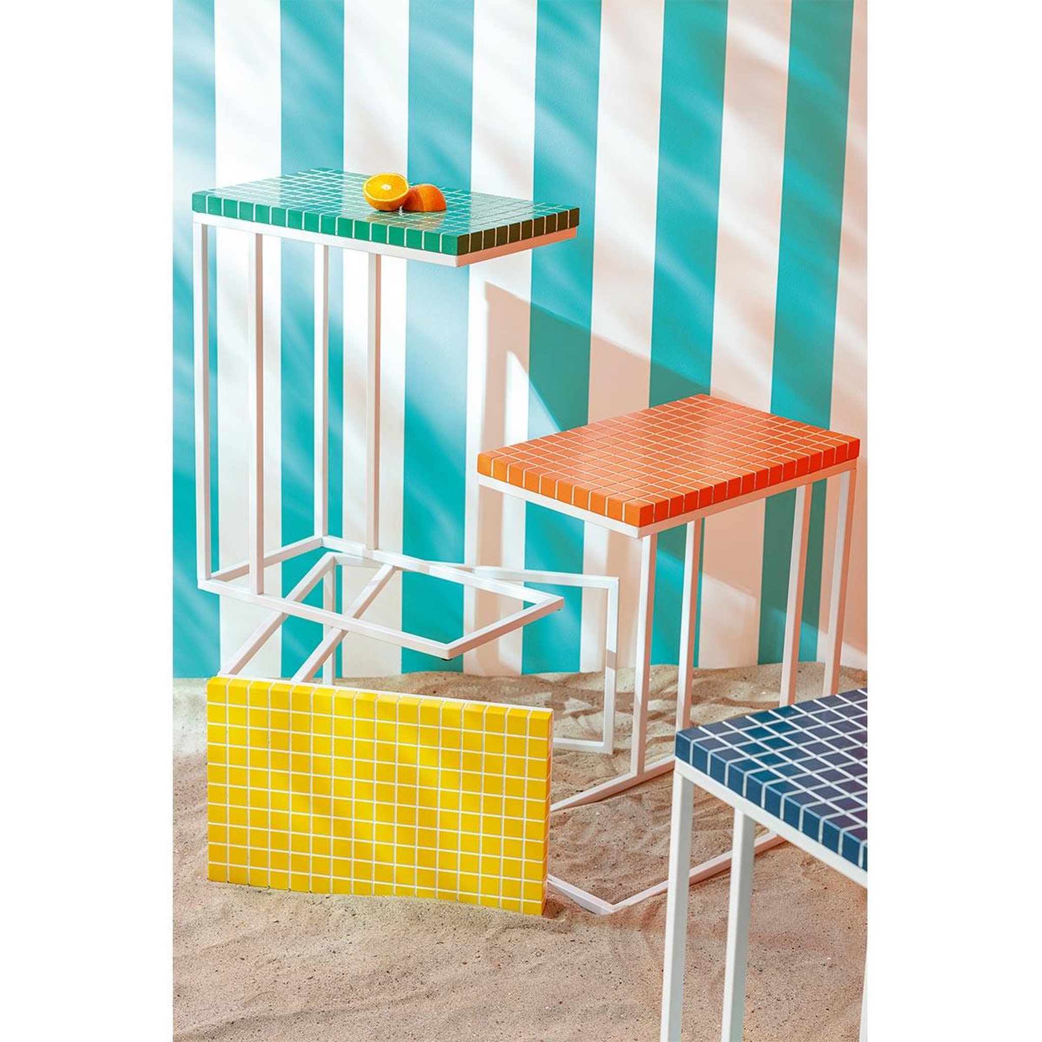Voir la diapositive 6 : J-LINE Table d'appoint à carreaux  spia  60cm jaune & blanc