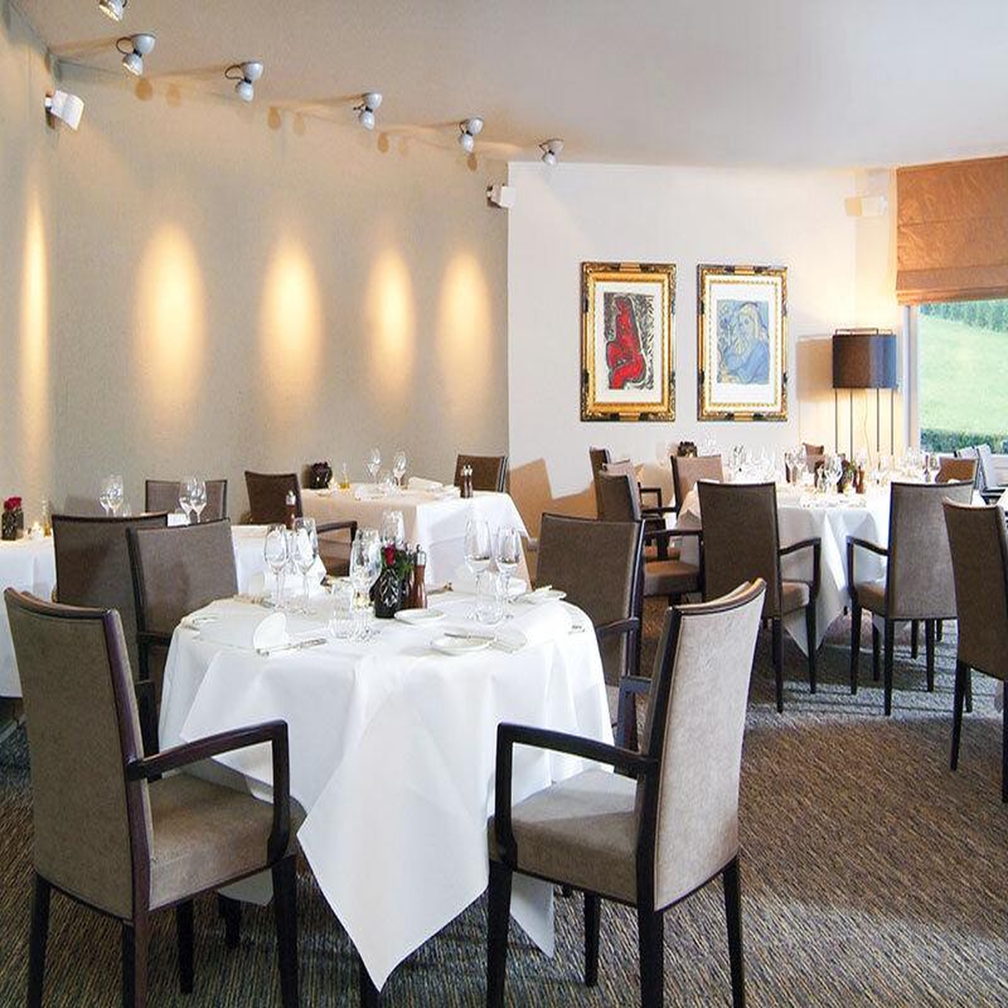 Voir la diapositive 4 : Smartbox 2 jours en château avec dîner près de Giverny - Coffret Cadeau Séjour