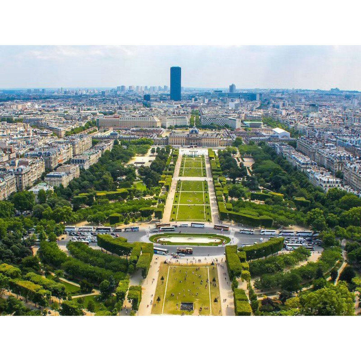 Smartbox Accès au sommet de la tour Eiffel avec billet coupe-file et audio-guide pour 1 adulte - Coffret Cadeau Sport & Aventure