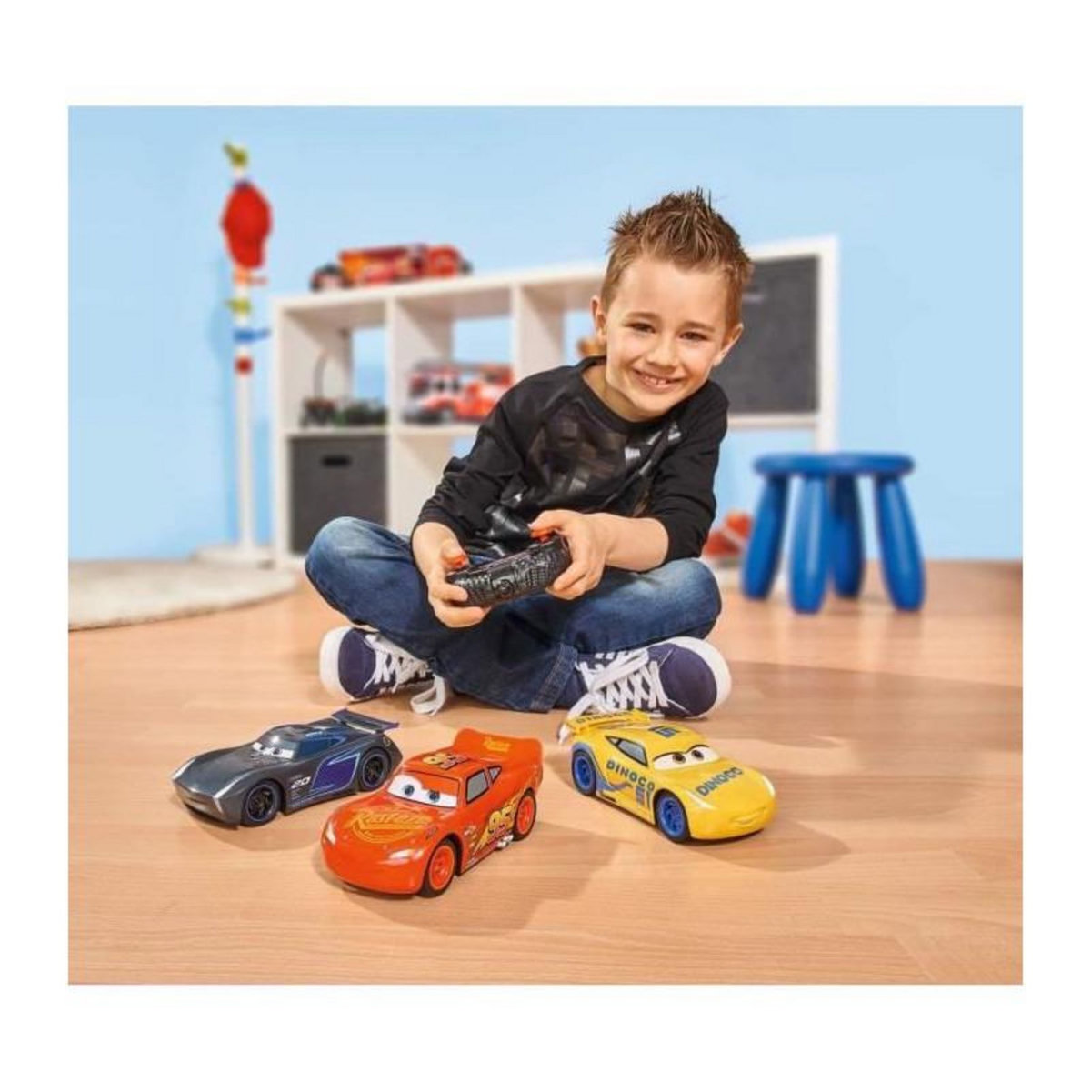 DIAMOND FOOTBALL COMPANY Majorette - Disney Cars 3 - Voiture Radio Commandee Flash McQueen - Echelle 1/24eme - Fonction Turbo