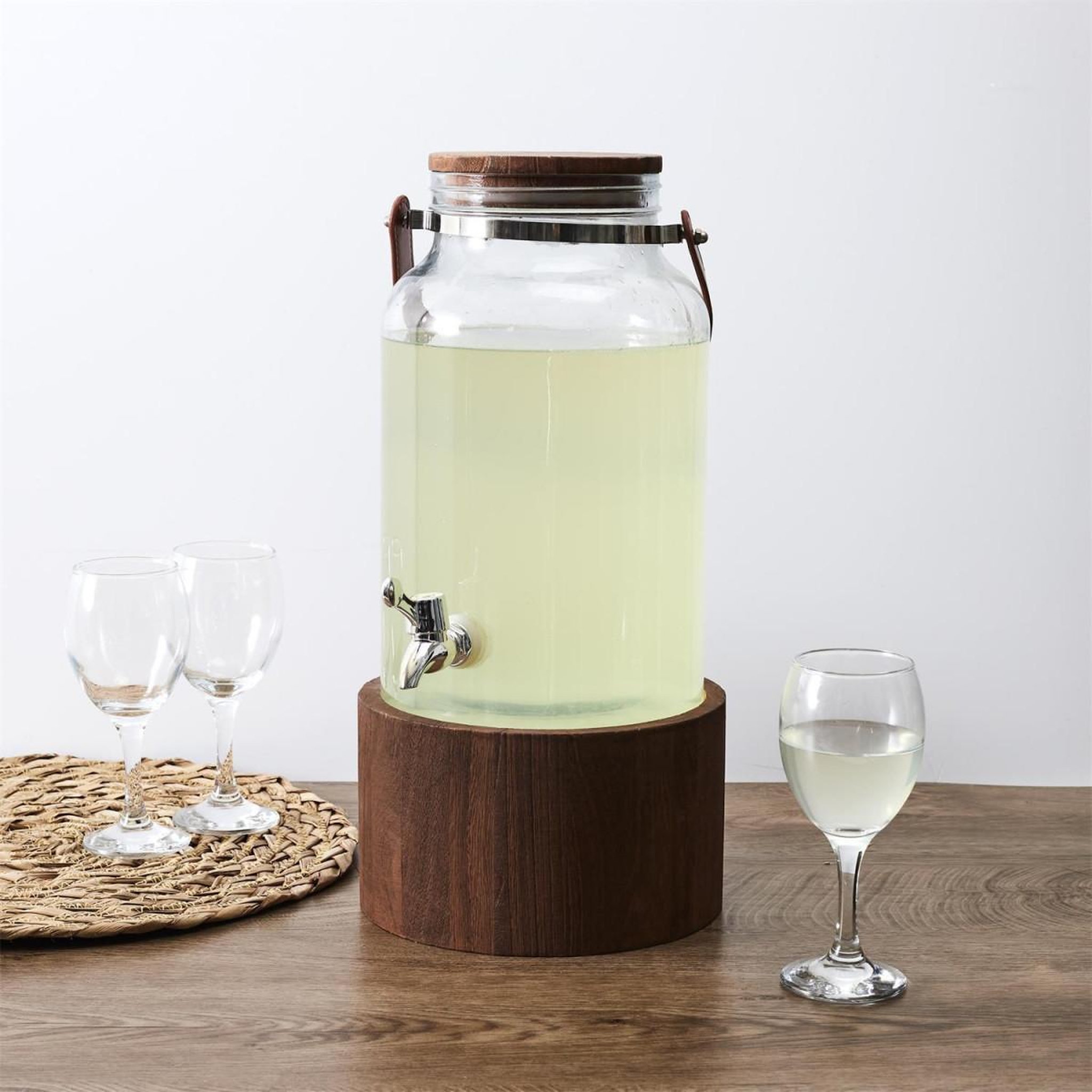 Voir la diapositive 2 : The Home Deco Factory Fontaine à boisson  support en bois  6l naturel