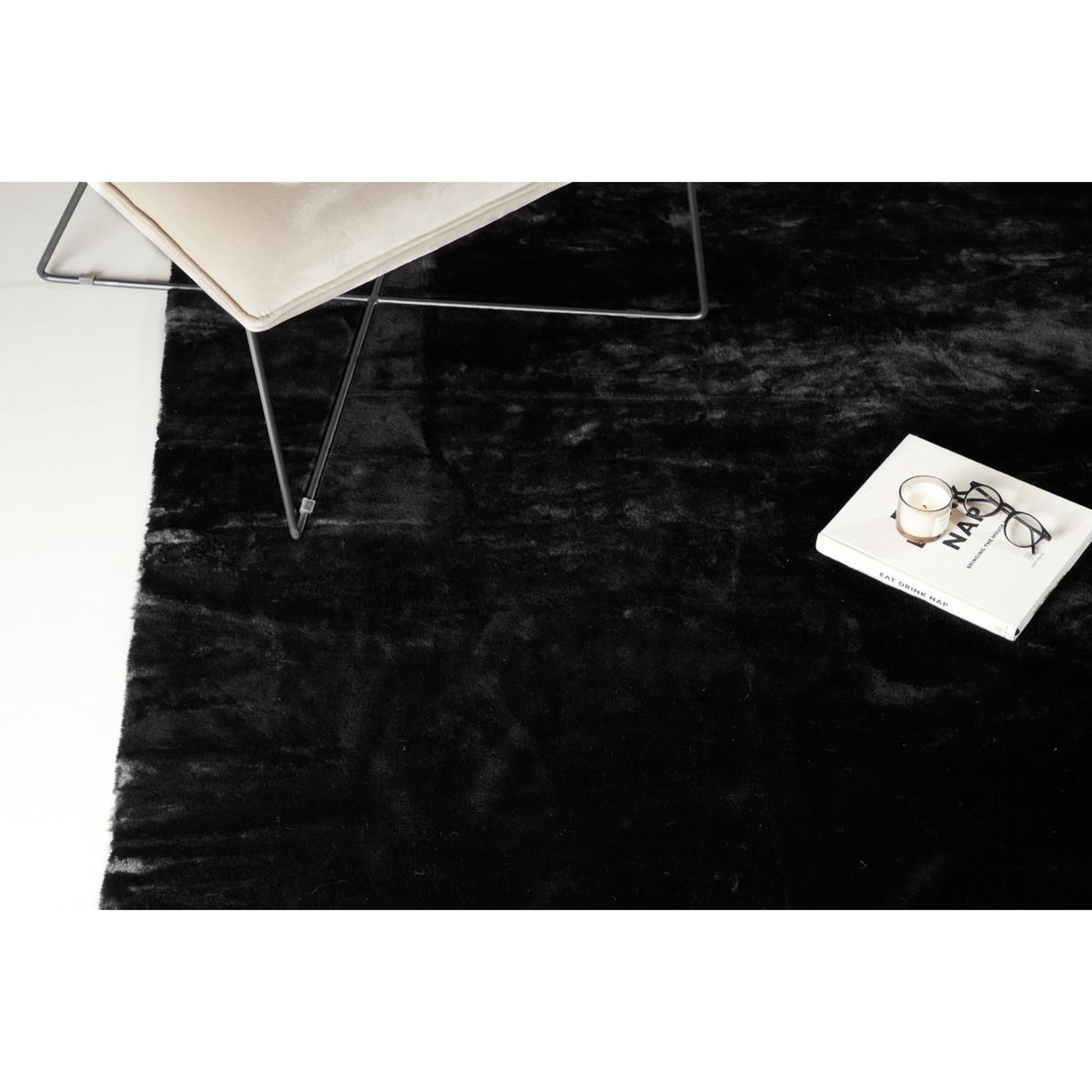 Voir la diapositive 6 : Paris Prix Tapis design  nina  160x230cm noir