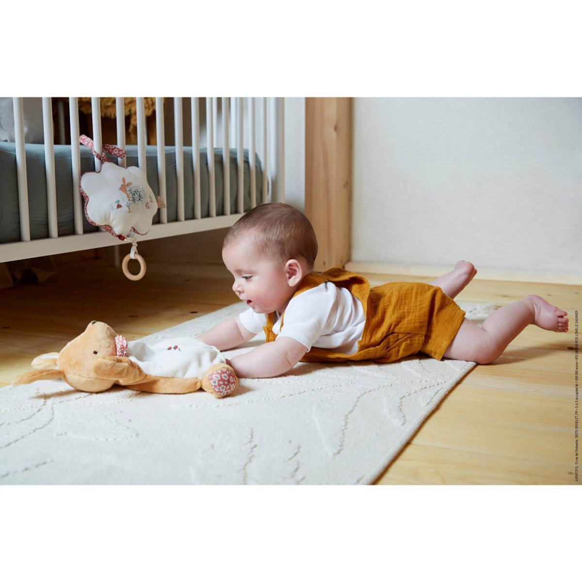 Kaloo petit lapin boite a musique en tissu