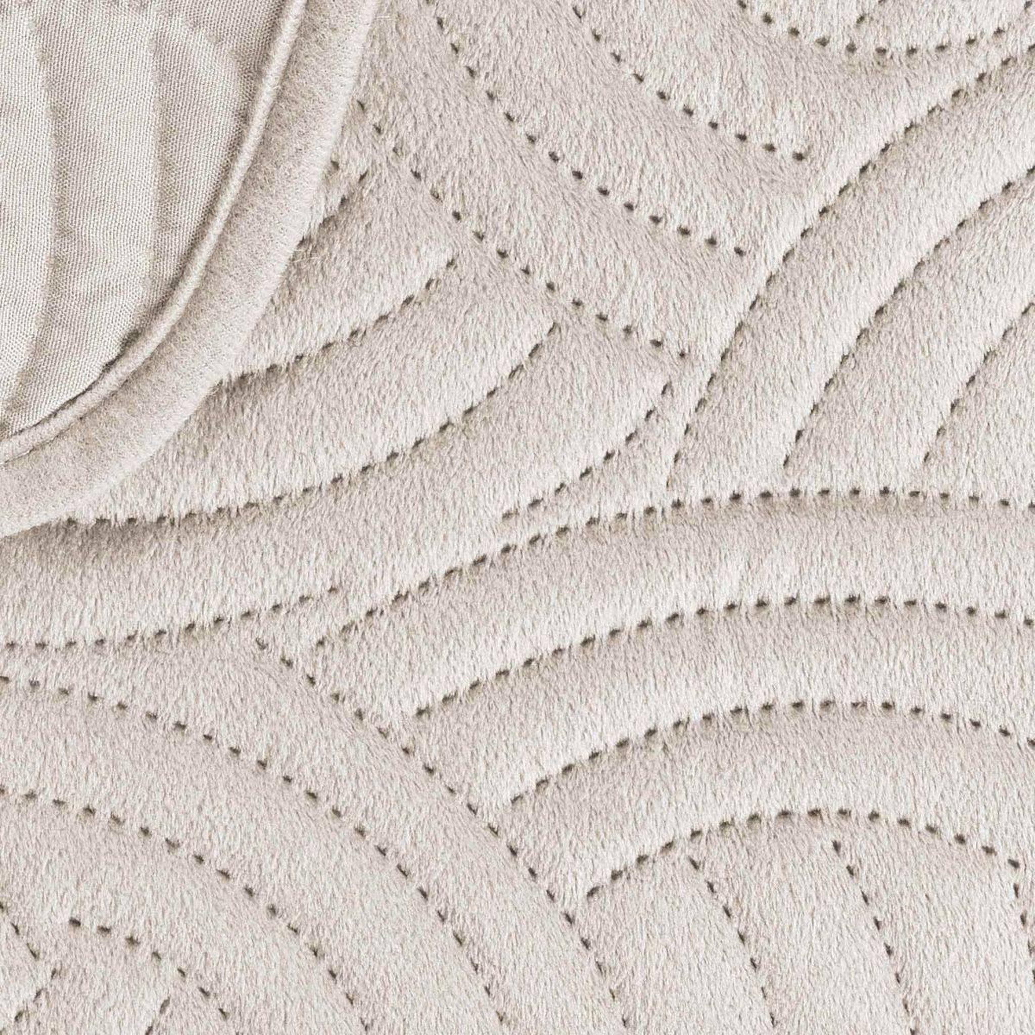 Voir la diapositive 6 : Douceur d'Intérieur Couvre-lit & 2 housses de coussin  solange  240x260cm naturel