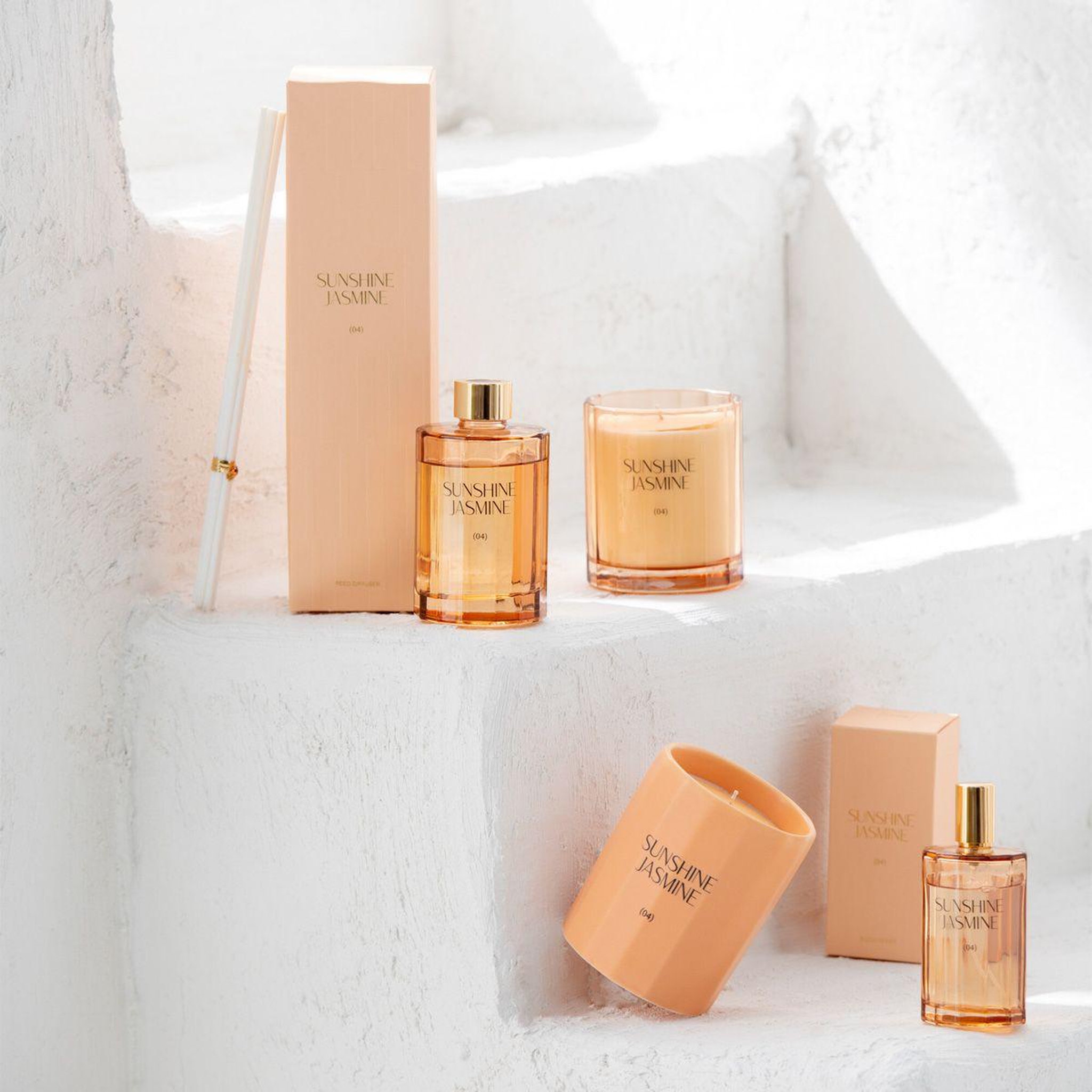 Voir la diapositive 4 : J-LINE Bougie Parfumée Design  Elie  10cm Sunshine Jasmine