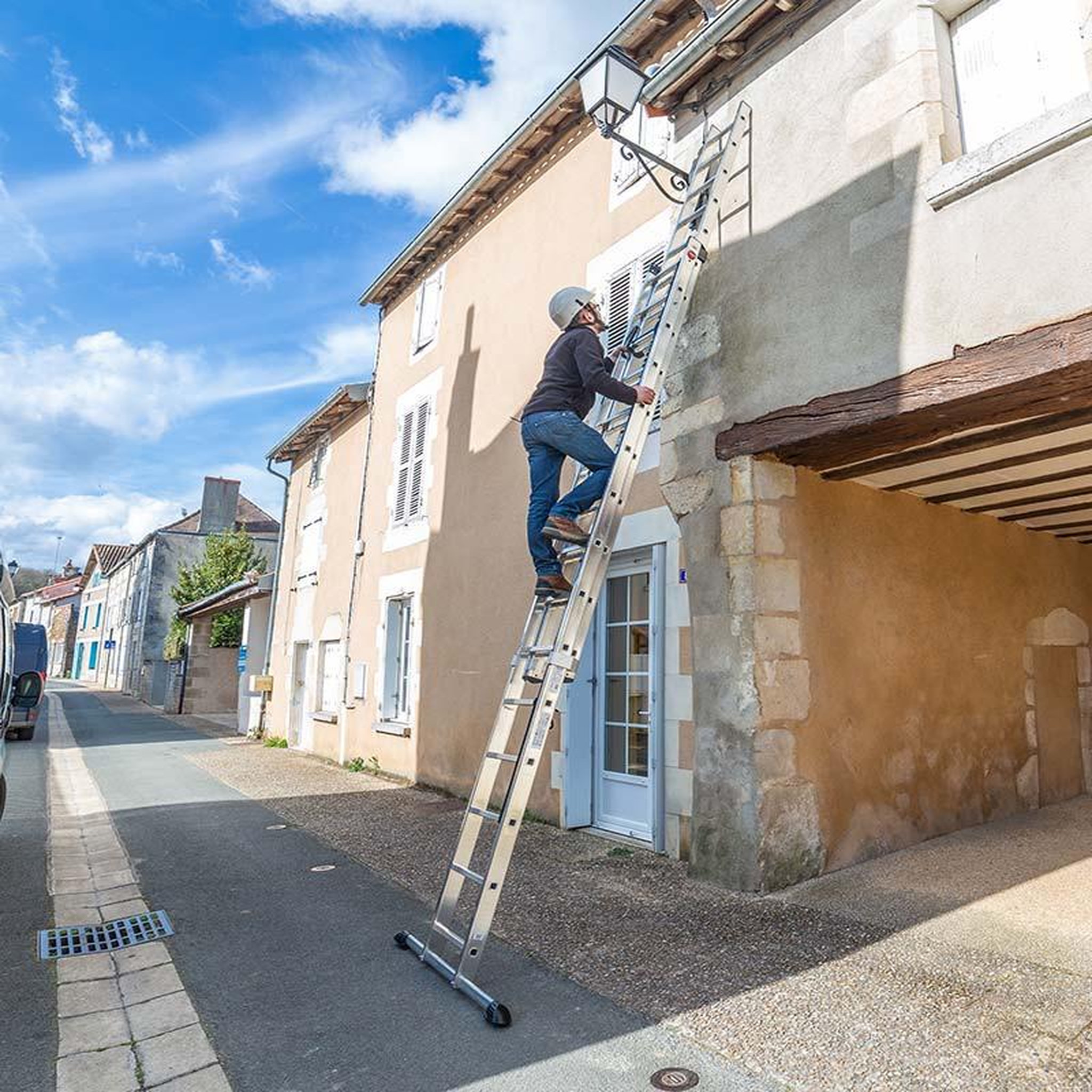 Voir la diapositive 2 : HAILO Echelle coulissante à corde 2 plans 2x15 échelons 7,6m/8,4m en aluminium hailo profistep duo