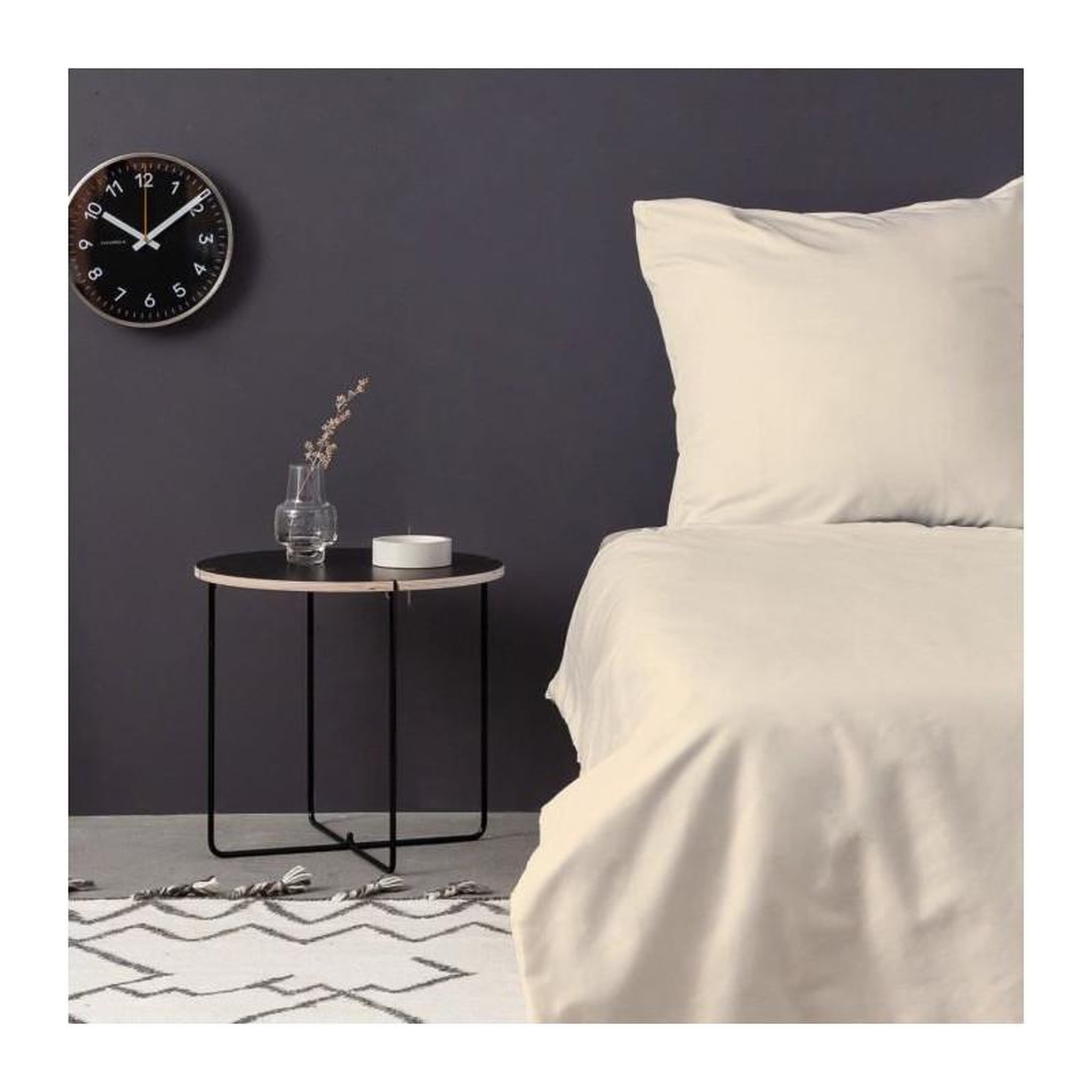 GENERIQUE Parure de lit - 1 housse de couette 220 x 240 cm + 2 taies d'oreiller 60 x 60 cm - Satiné 100% coton - Creme