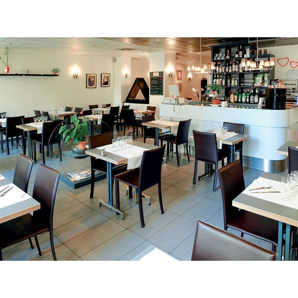 Smartbox Cadeau de Noël gourmet : dîner avec boissons pour 2 - Coffret Cadeau Gastronomie