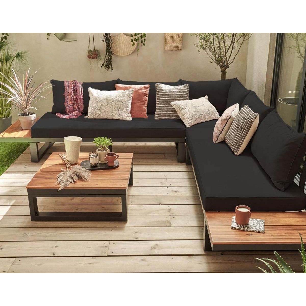 BEST MOBILIER Salome - salon bas de jardin 5 places + table - modulable - bois, métal et coussins noirs