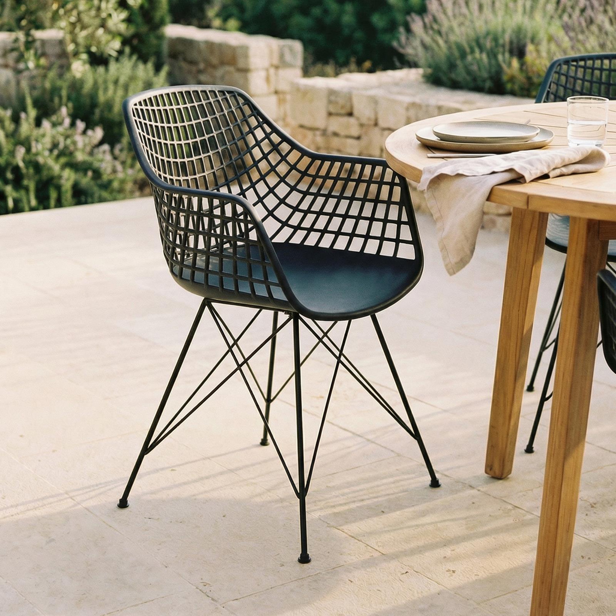 Voir la diapositive 2 : IDIMEX Lot de 4 chaises alicante, en plastique