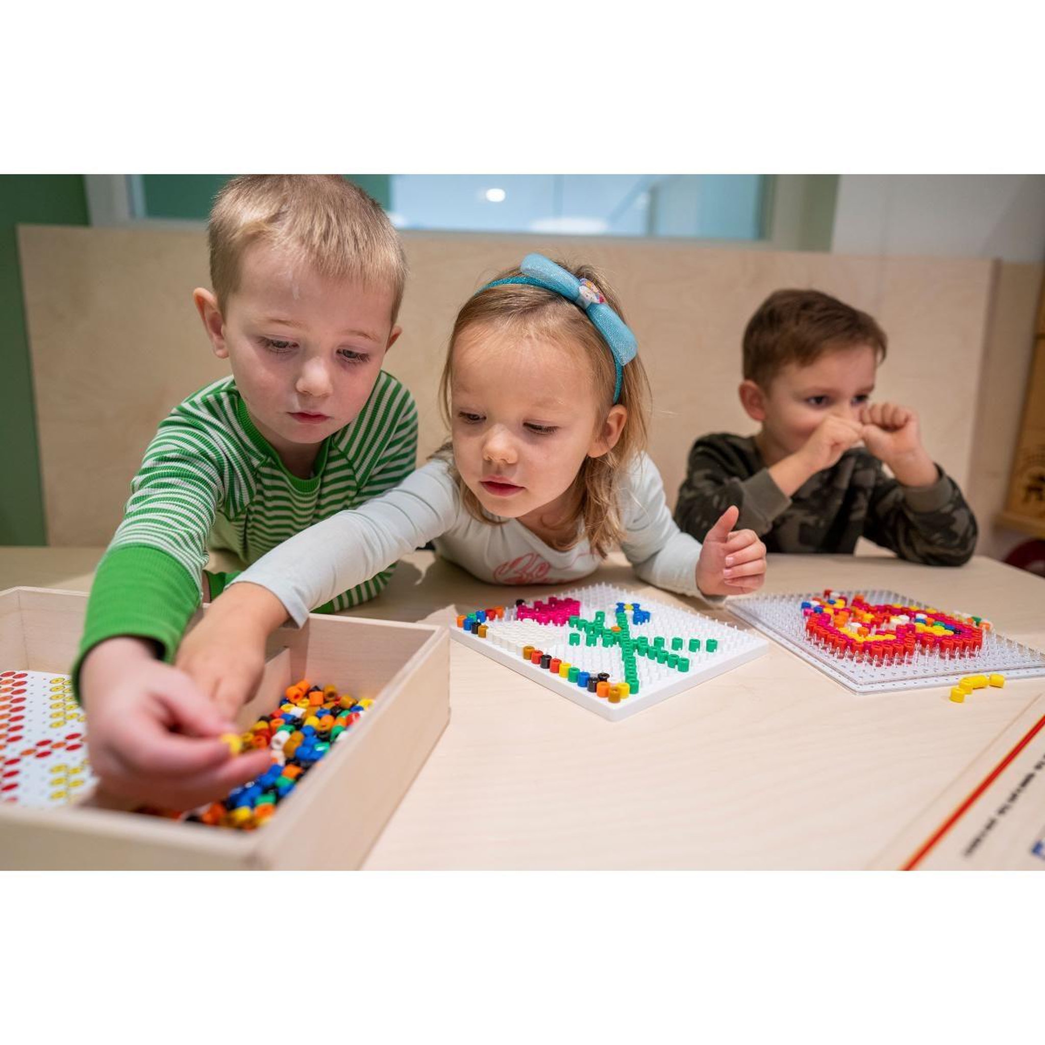 Voir la diapositive 3 : EDUCO Placer la perle - grille carrée