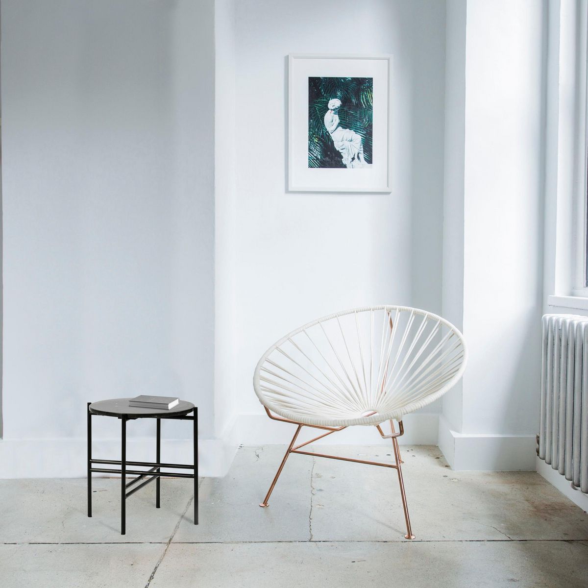 VS VENTA-STOCK Table auxiliaire Bombay avec Plateau en Marbre Noir et Pieds métalliques en Noir Mat