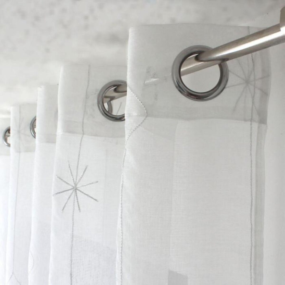 Paris Prix Rideau Voilage Brodé  Noël  140x240cm Blanc & Argent