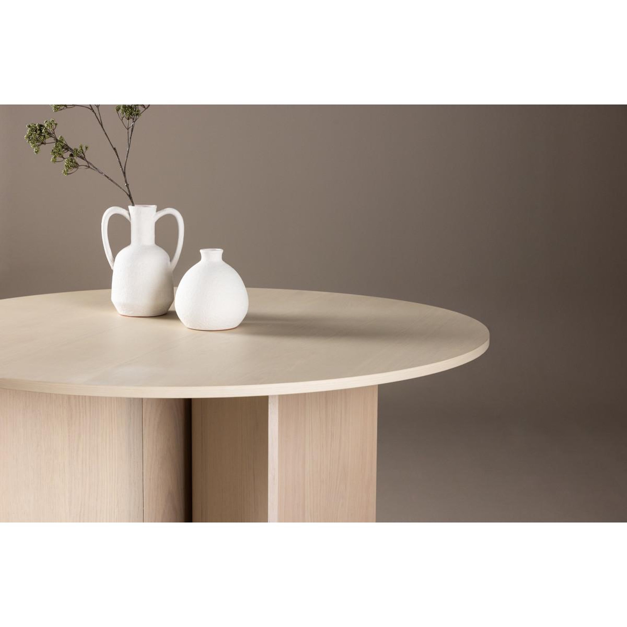 Voir la diapositive 6 : Paris Prix Table à manger ronde  tyreso  120cm naturel