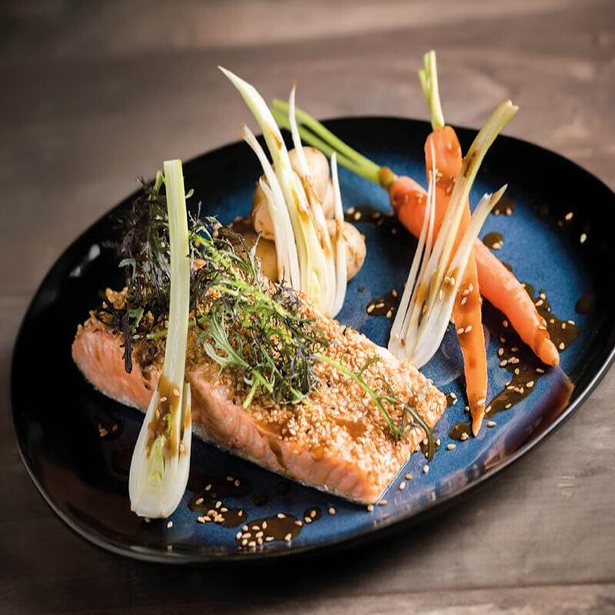 Voir la diapositive 3 : Smartbox Menu de chef 3 plats à une bonne table de provence - coffret cadeau gastronomie