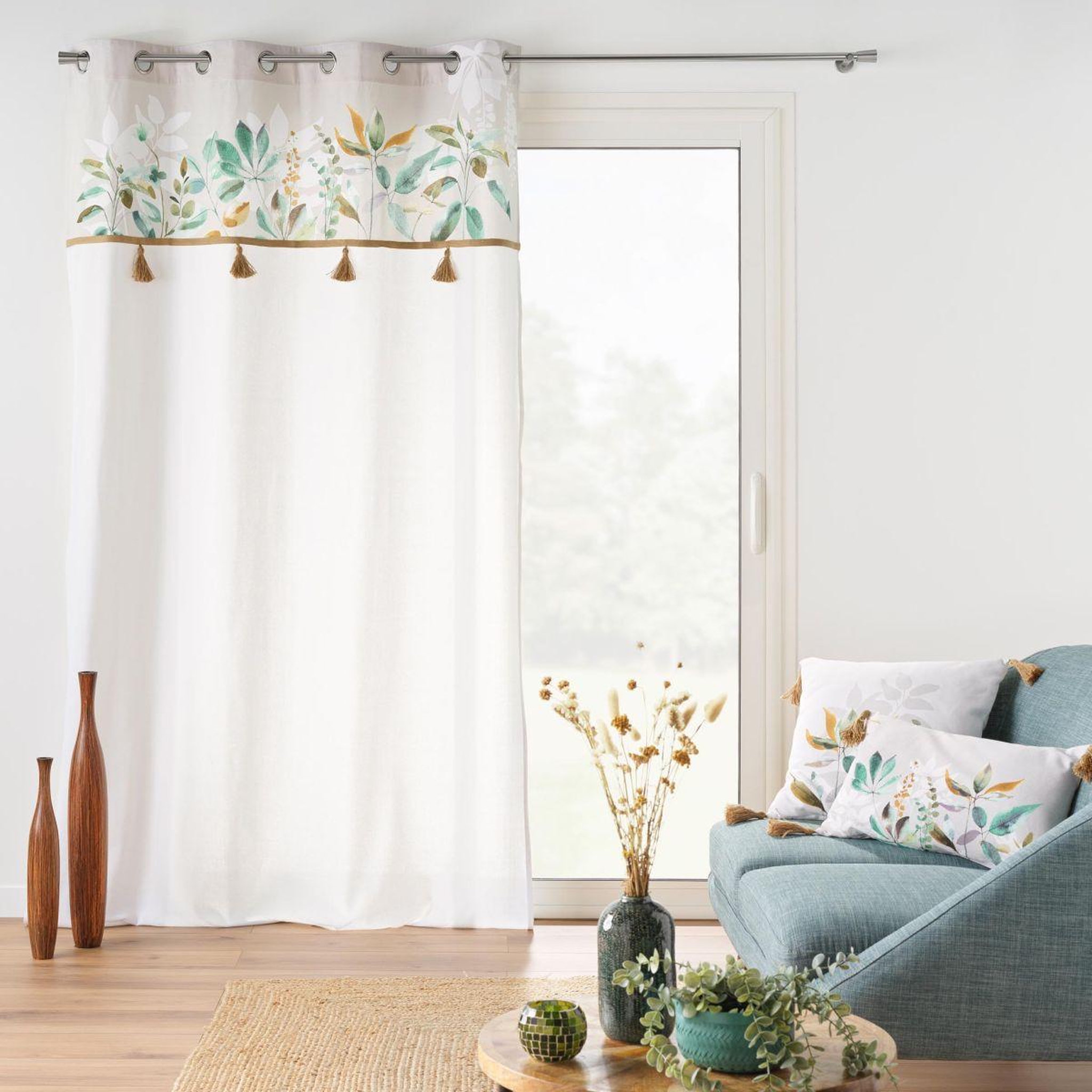 Voir la diapositive 4 : Douceur d'Intérieur Coussin déco à pompons  dilaris  30x50cm multicolore