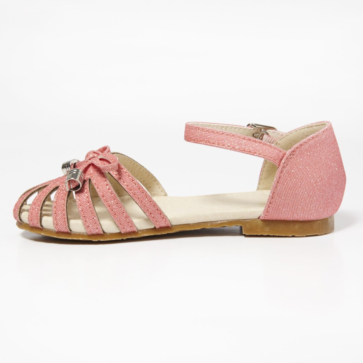 IN EXTENSO Nu pied fille du 24 au 30