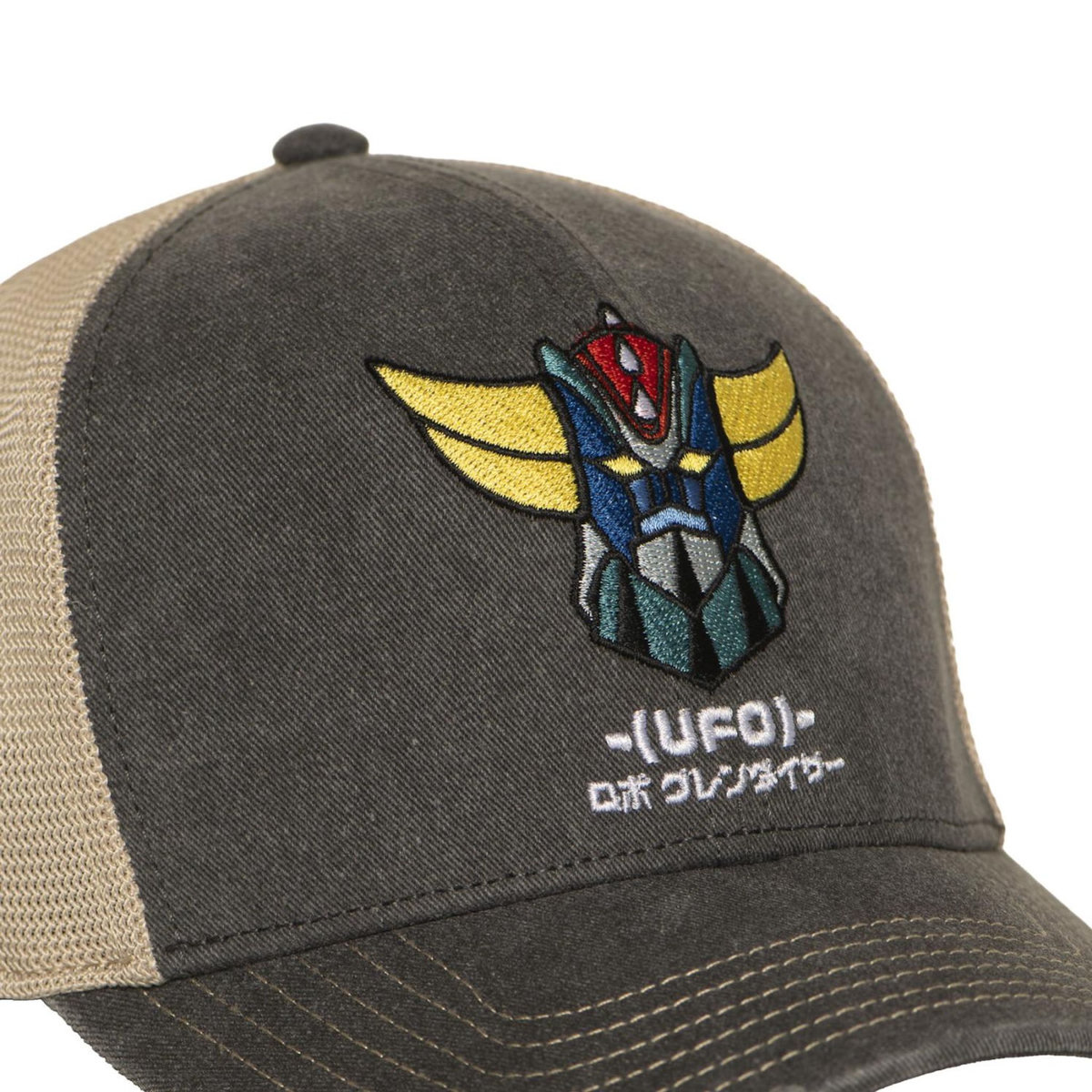 CAPSLAB Casquette semi curved finitions premium effet usé Goldorak