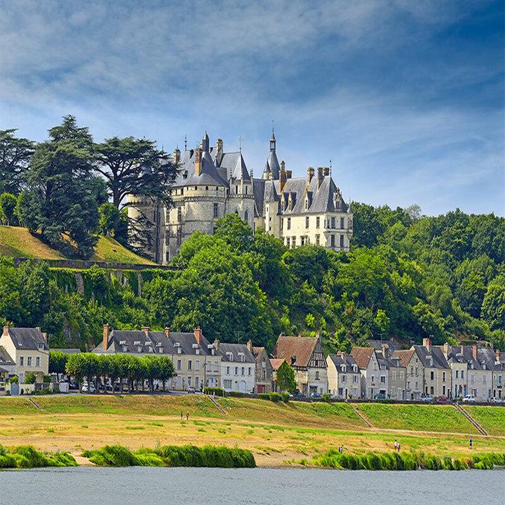 Voir la diapositive 3 : Smartbox Vol en ulm d'1h15 à la découverte des châteaux de la loire et de la touraine - coffret cadeau sport & aventure
